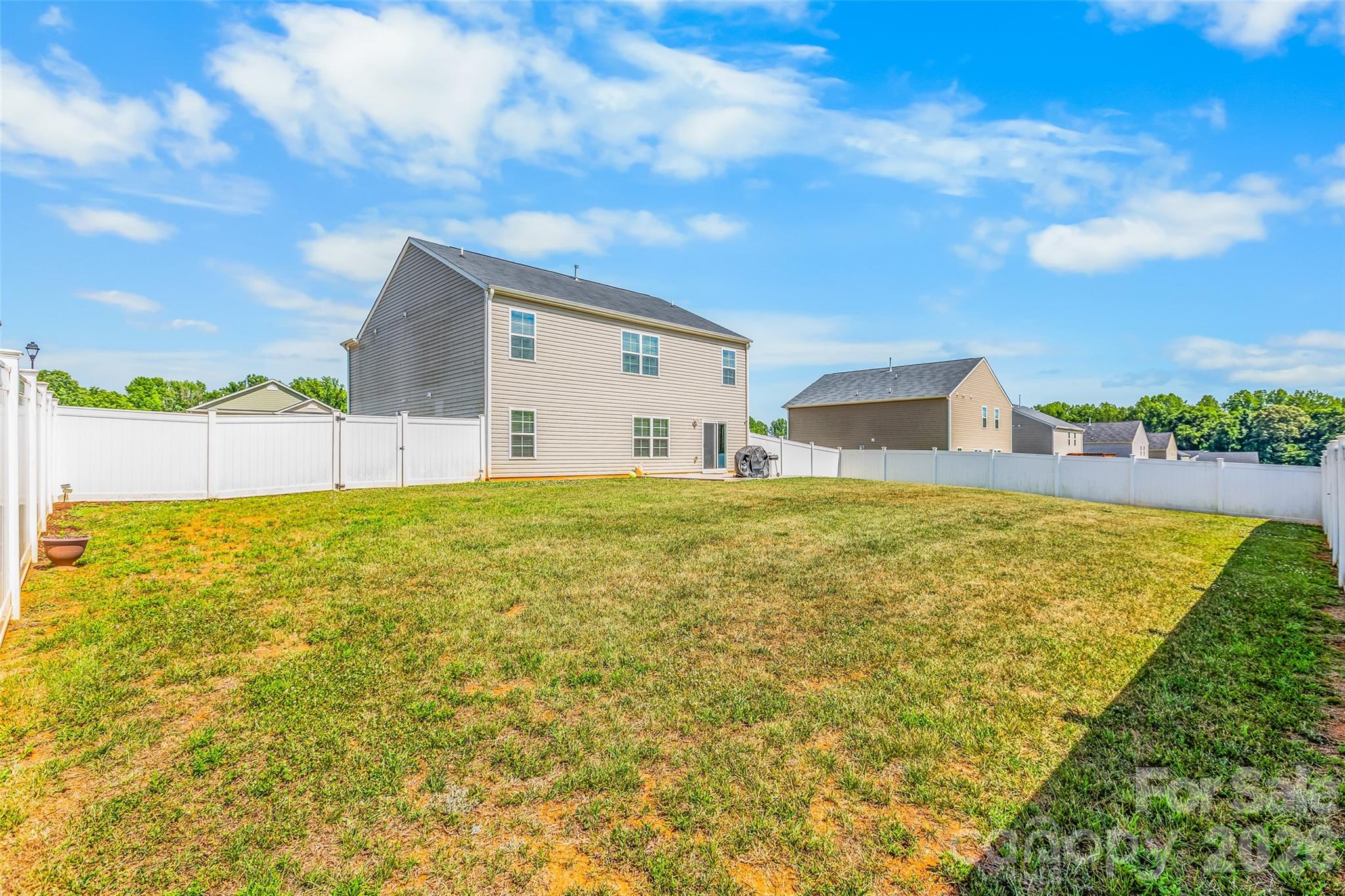 164 Ashfield Lane — Lexington