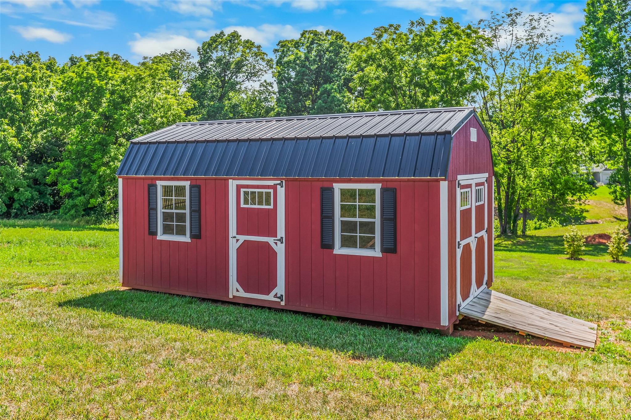 164 Ashfield Lane — Lexington