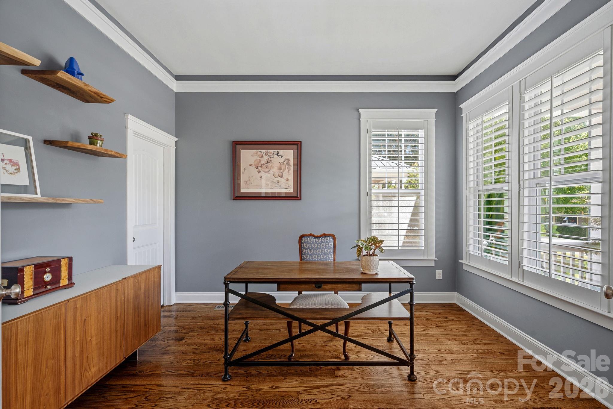 2219 Winthrop Avenue — Charlotte