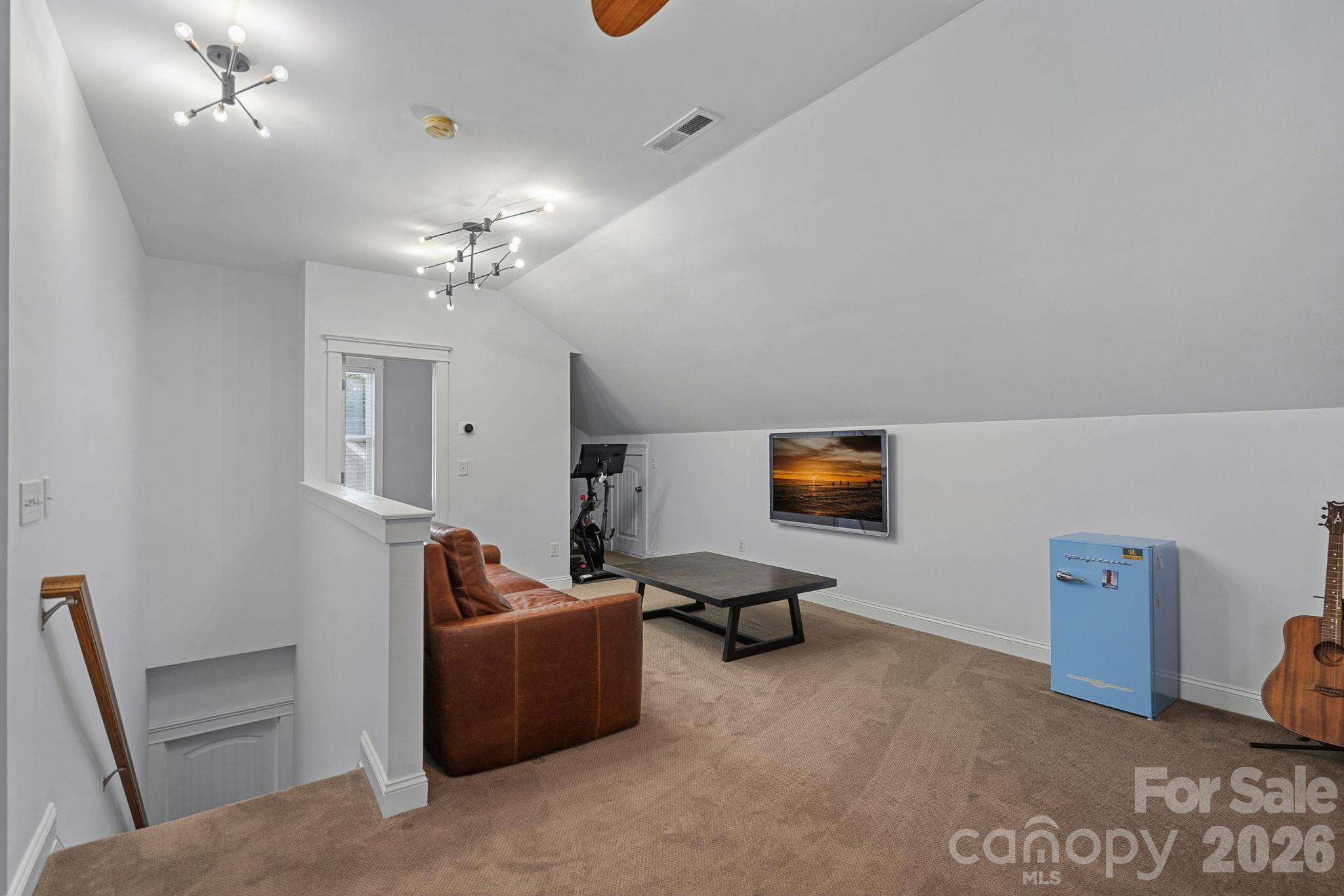 2219 Winthrop Avenue — Charlotte