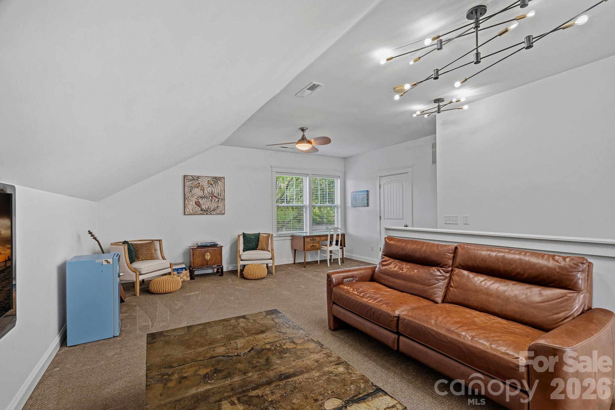 2219 Winthrop Avenue — Charlotte