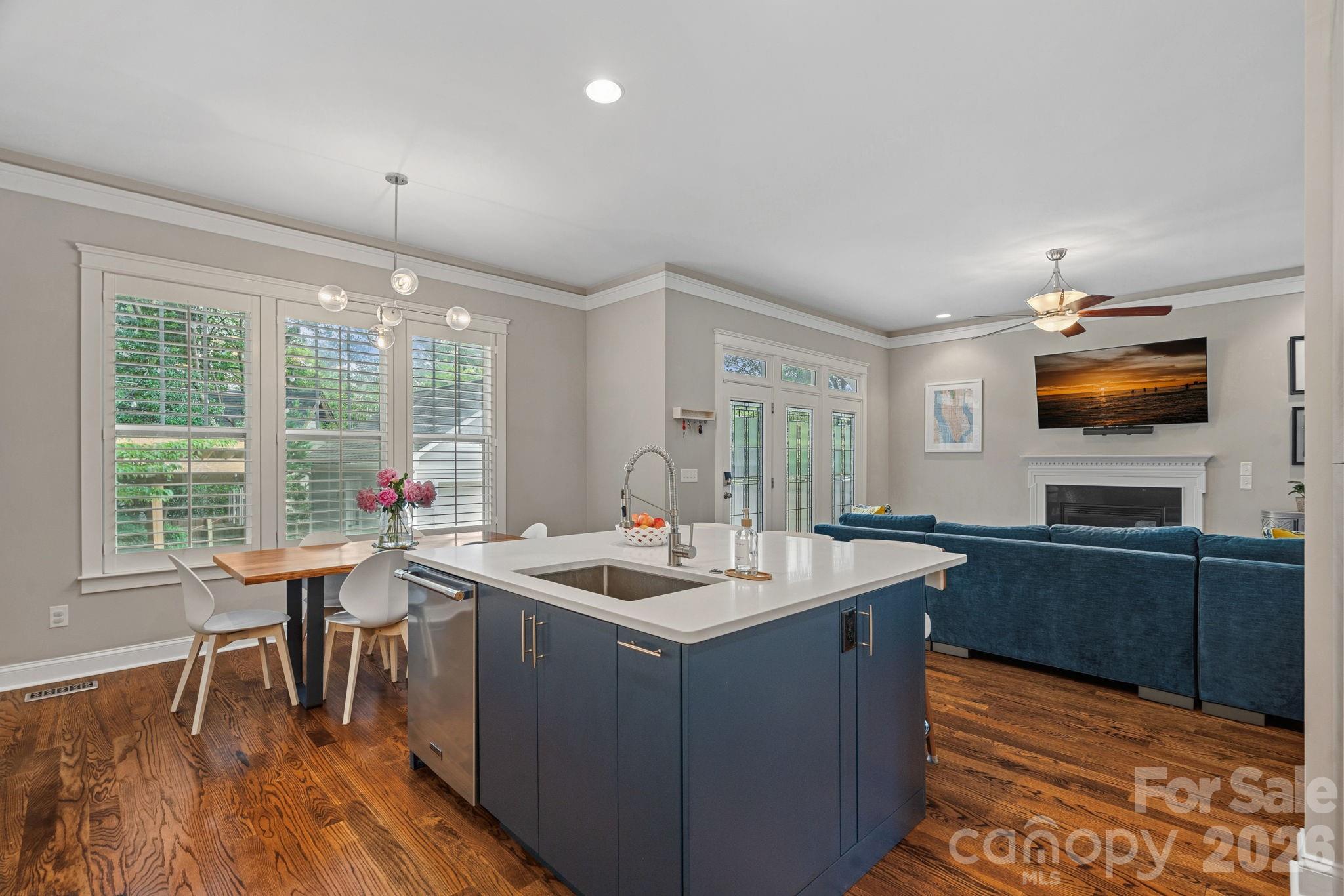 2219 Winthrop Avenue — Charlotte
