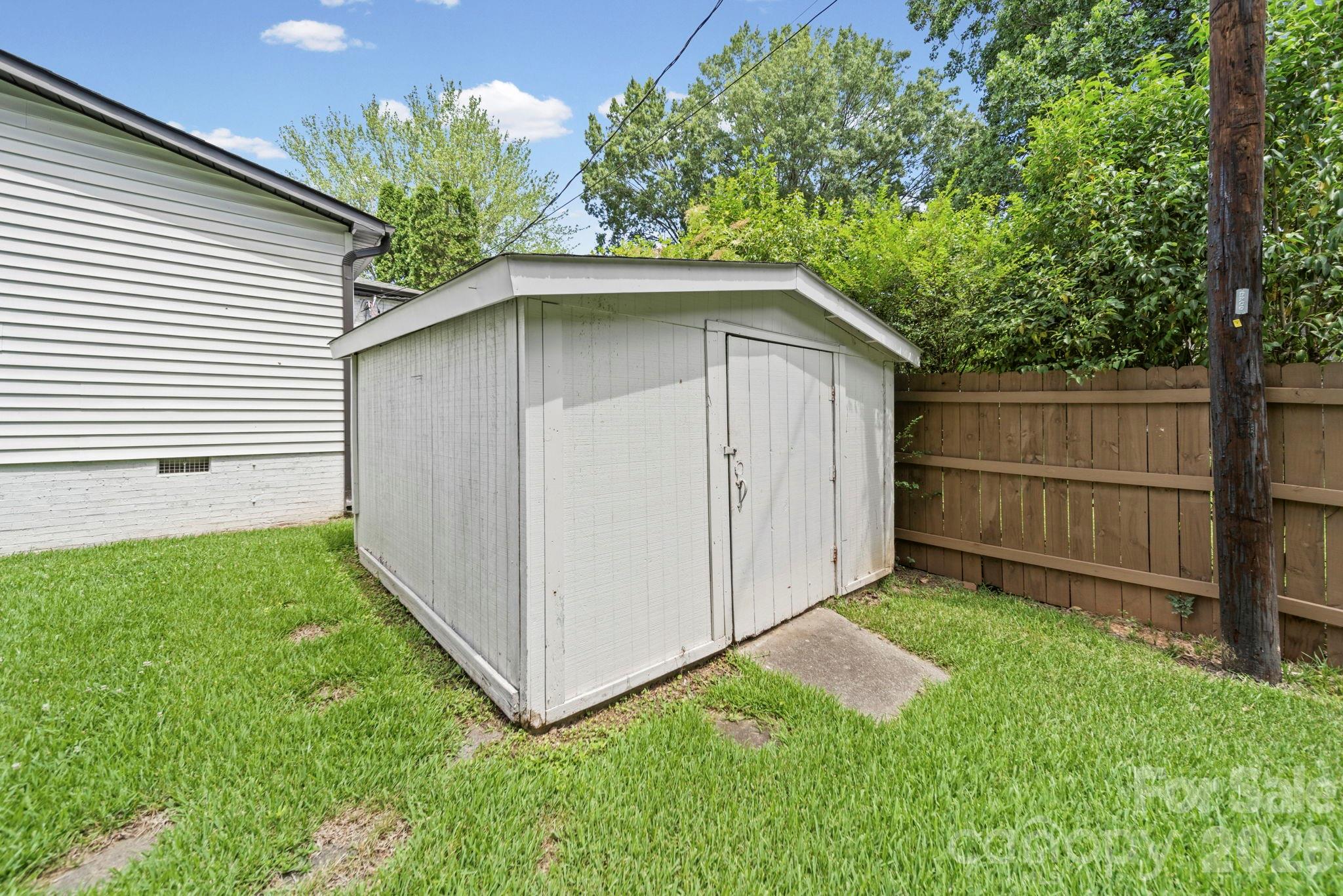 4919 Seacroft Road — Charlotte