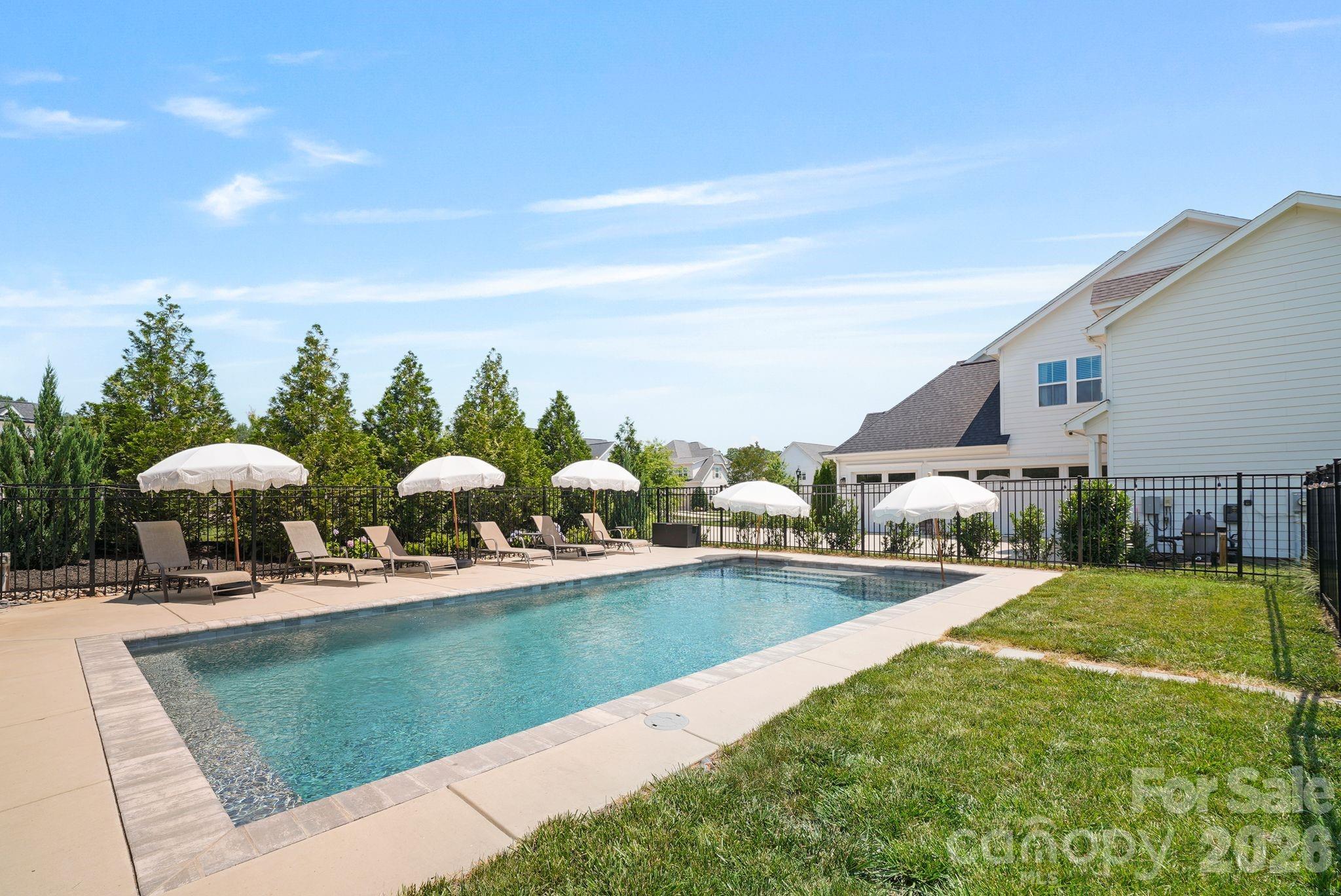 11104 Benjamin Smith Avenue — Huntersville