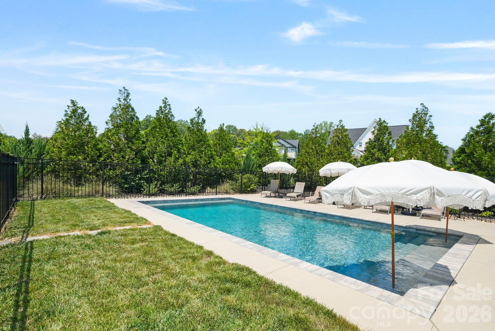 11104 Benjamin Smith Avenue — Huntersville