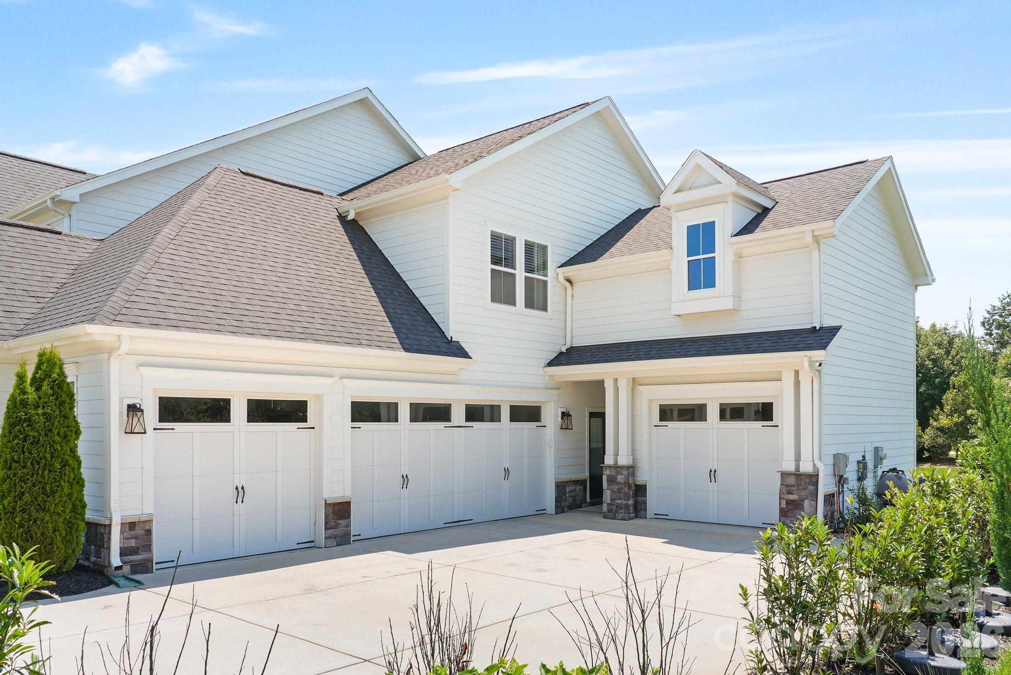 11104 Benjamin Smith Avenue — Huntersville