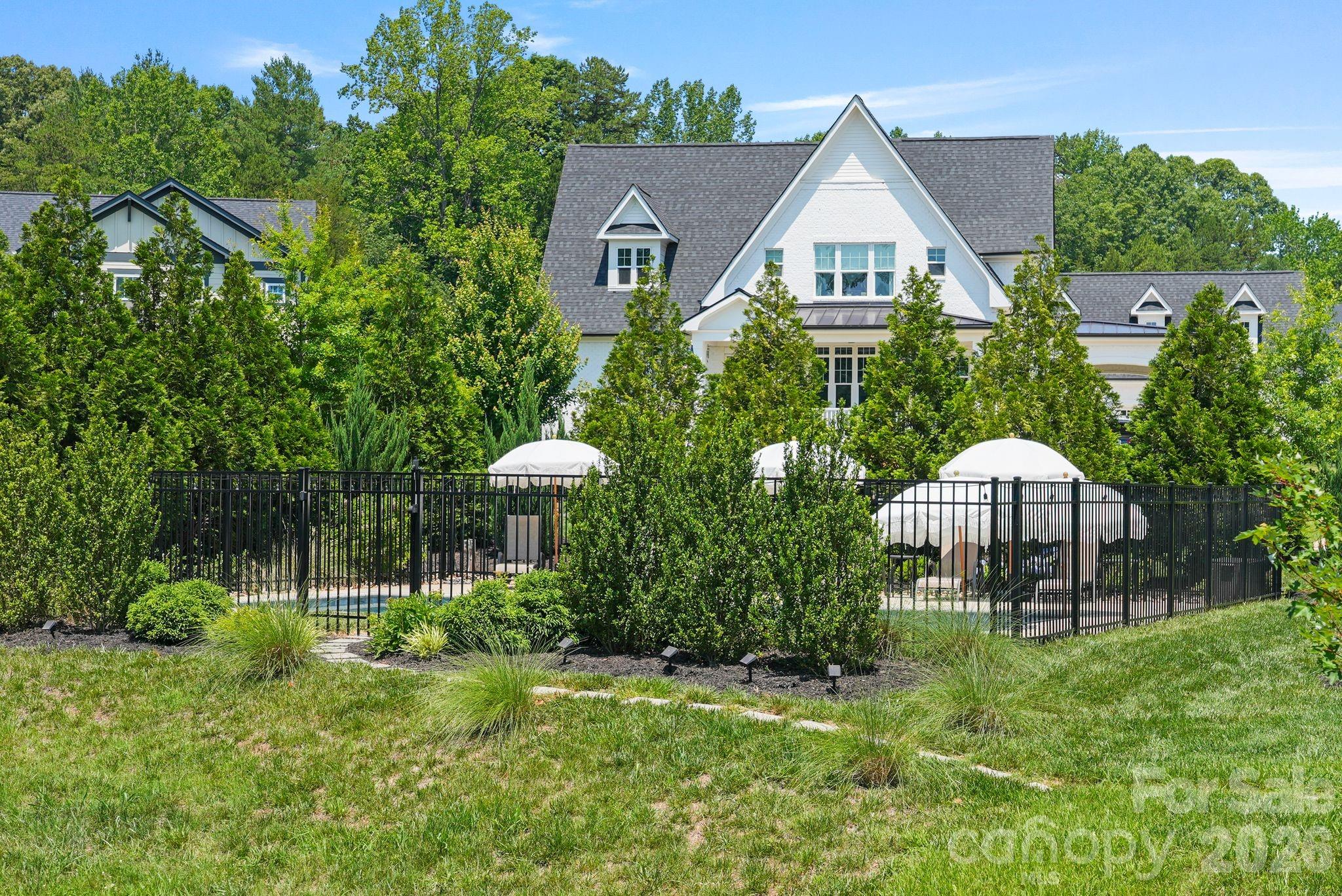 11104 Benjamin Smith Avenue — Huntersville