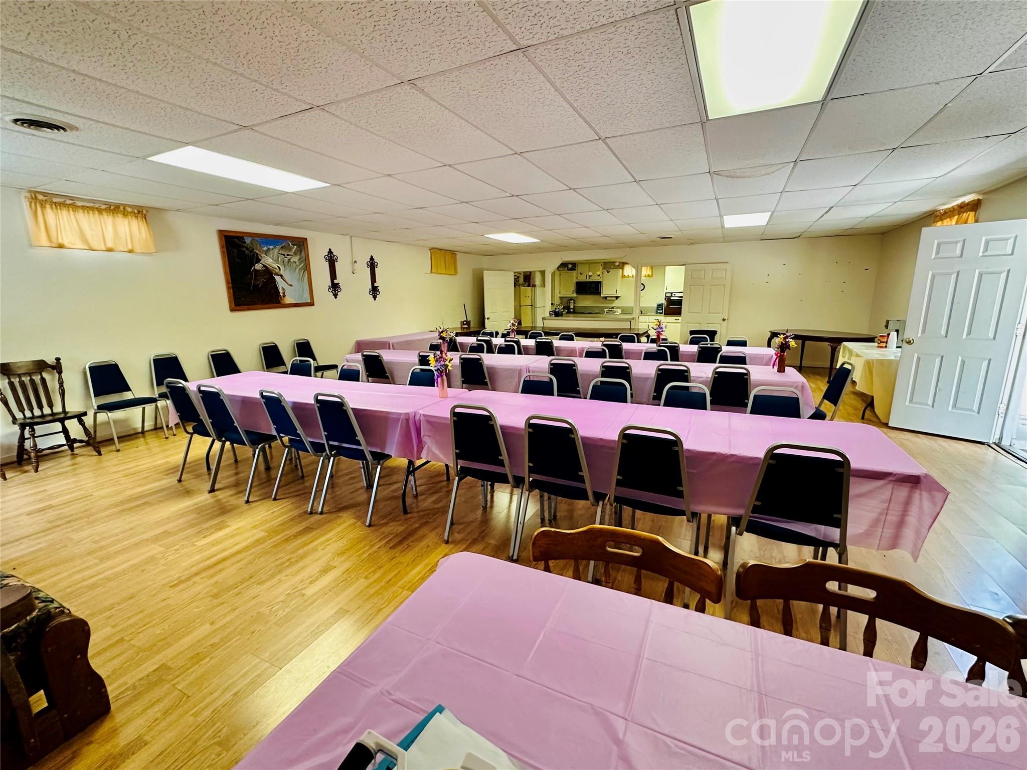 422 US Highway 19E Highway — Spruce Pine