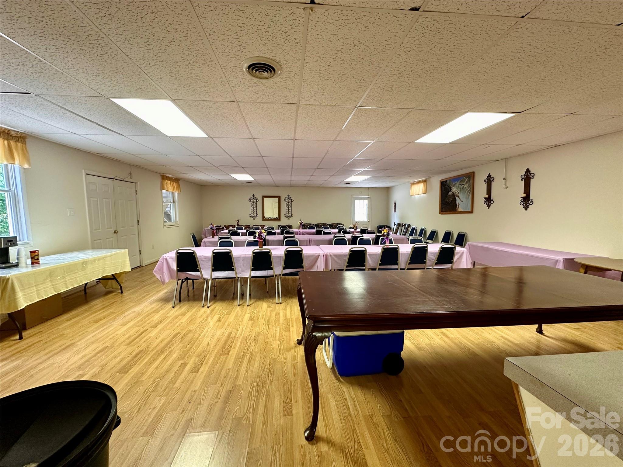 422 US Highway 19E Highway — Spruce Pine
