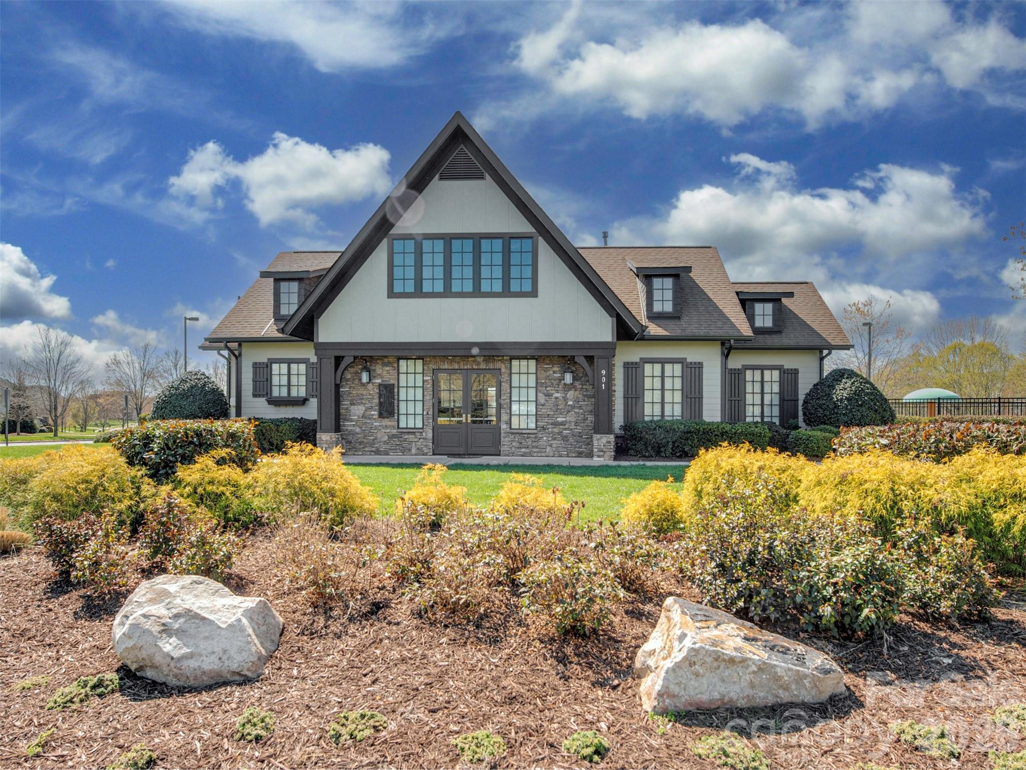 7209 Yellowhorn Trail — Waxhaw