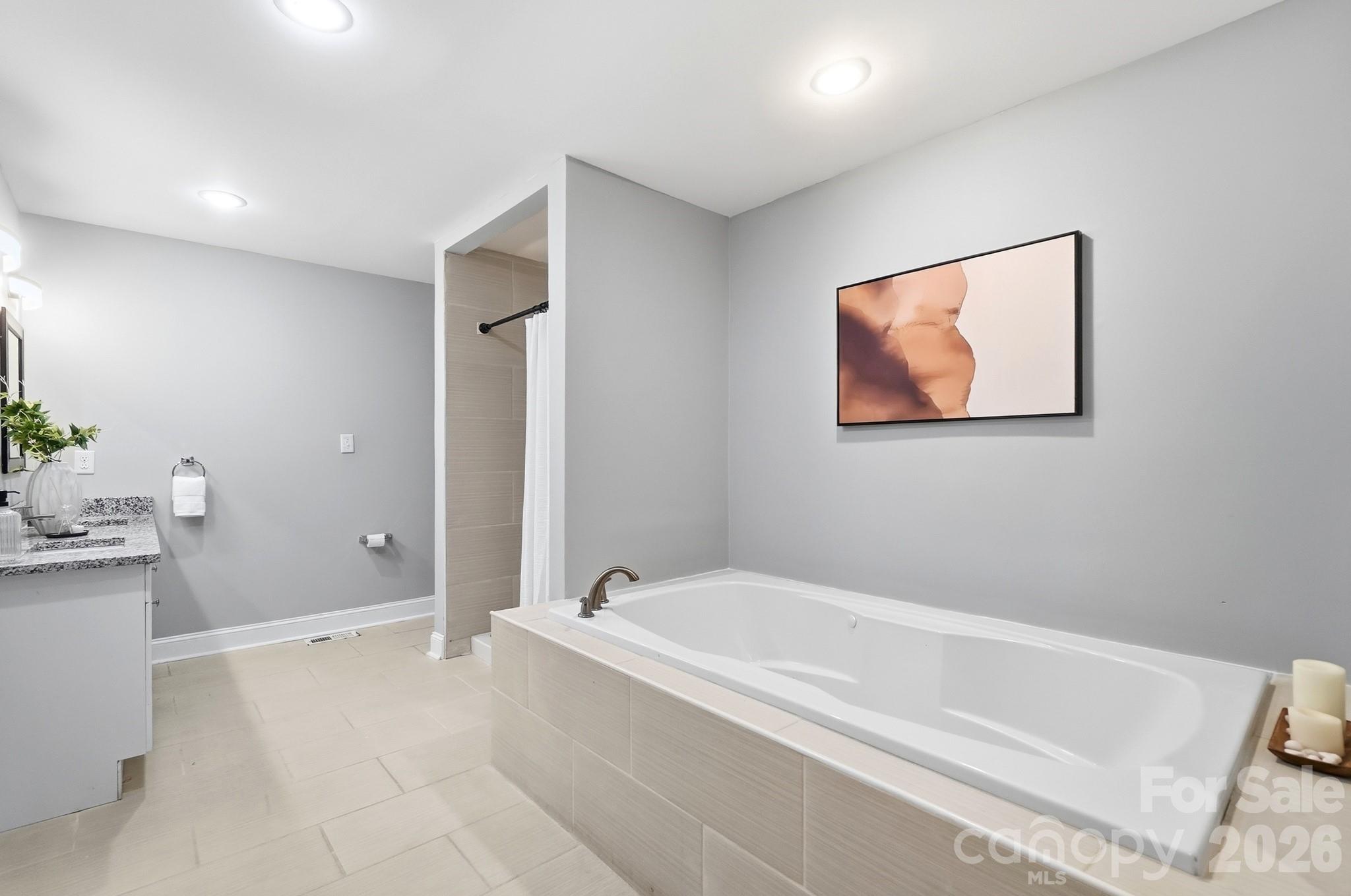 1816 Northcliff Drive — Charlotte