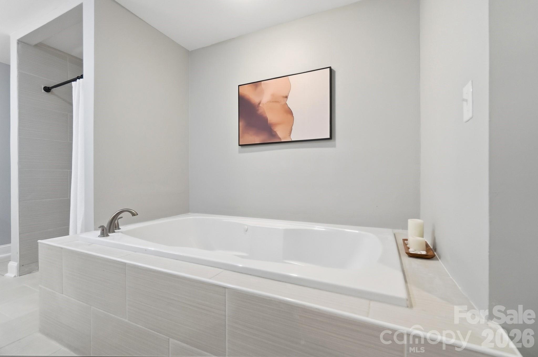1816 Northcliff Drive — Charlotte