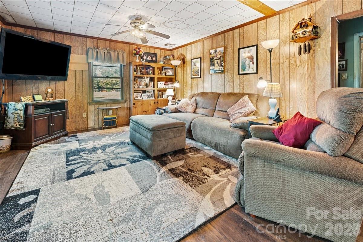 12282 Coyle Road — Stanfield