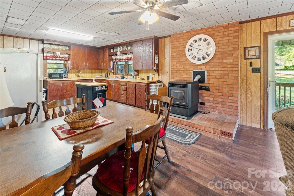 12282 Coyle Road — Stanfield