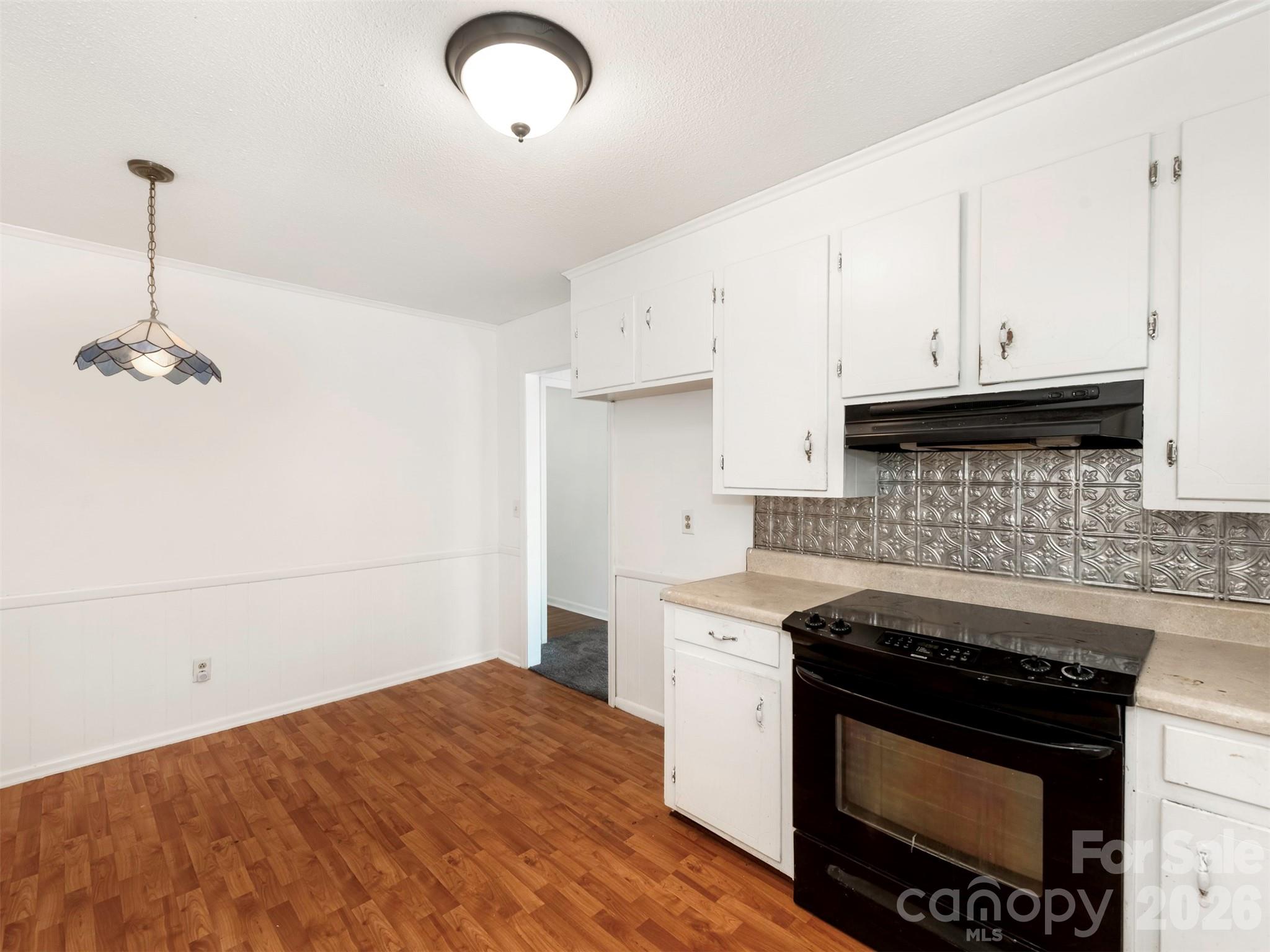 8121 Greenbrook Road — Columbia