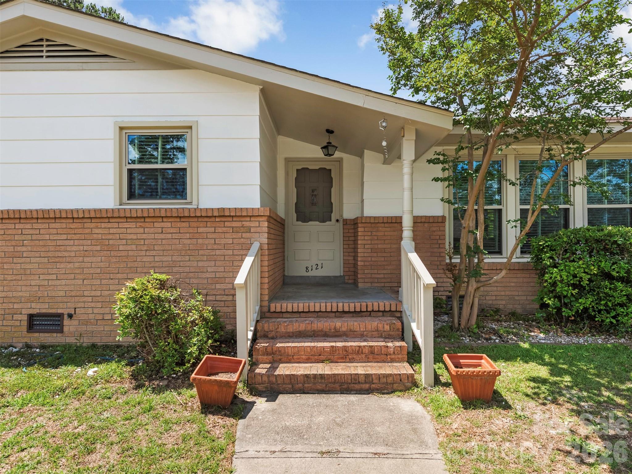 8121 Greenbrook Road — Columbia
