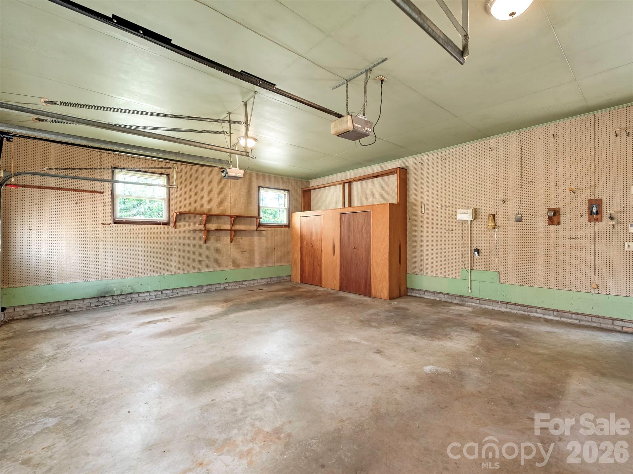 8121 Greenbrook Road — Columbia