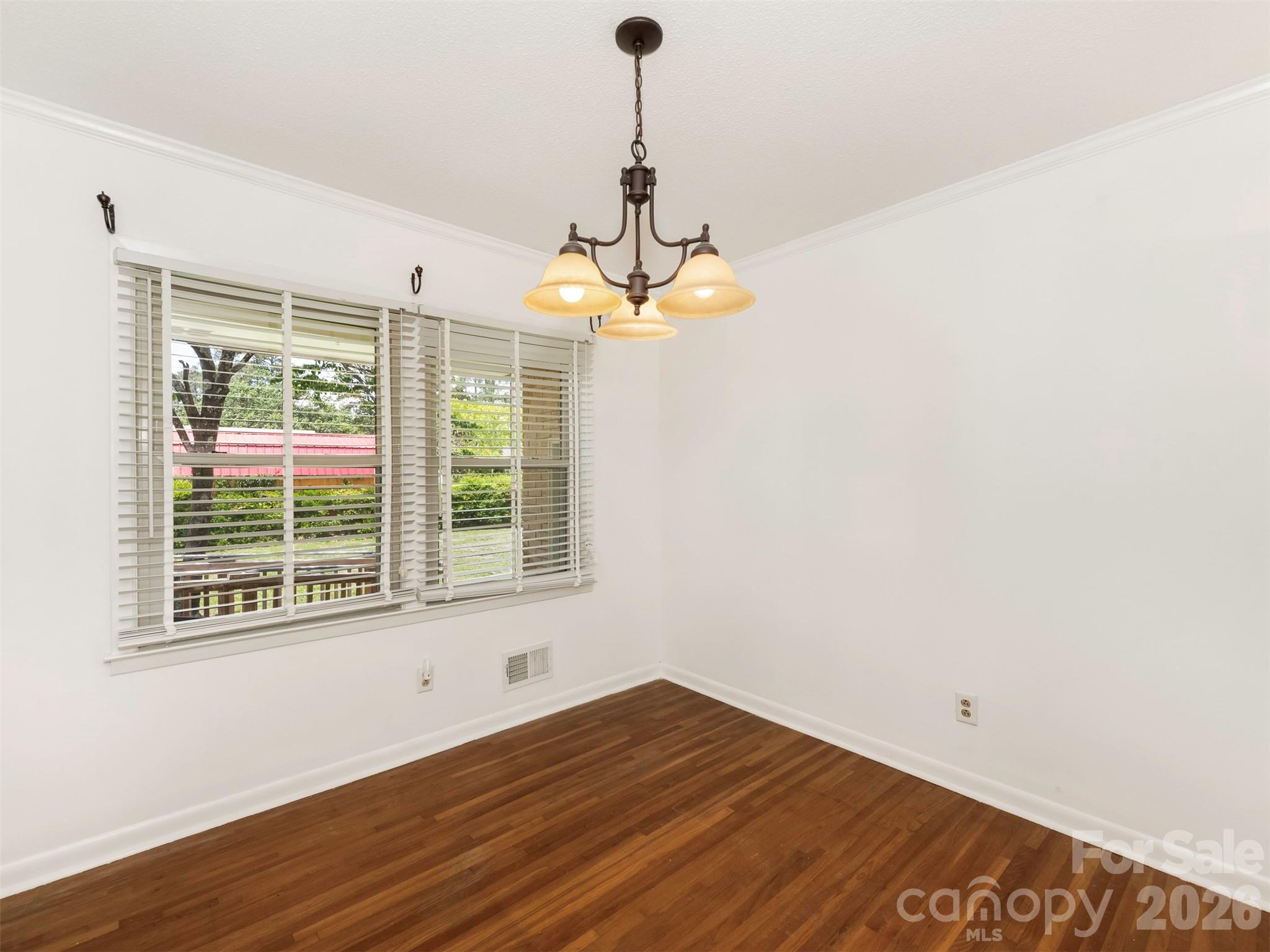 8121 Greenbrook Road — Columbia