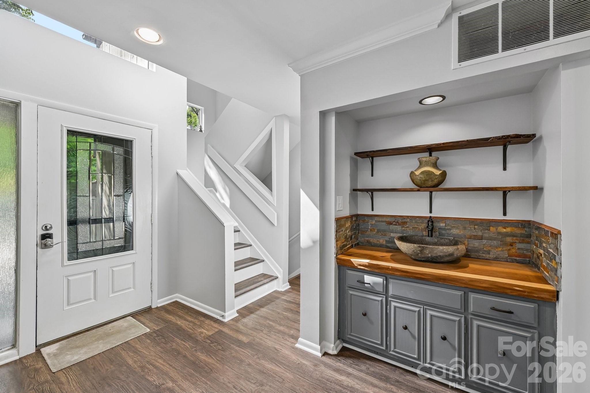 125 Pine Grove Circle — Clover