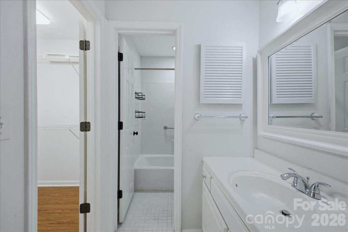 232 Queens Road #37 — Charlotte