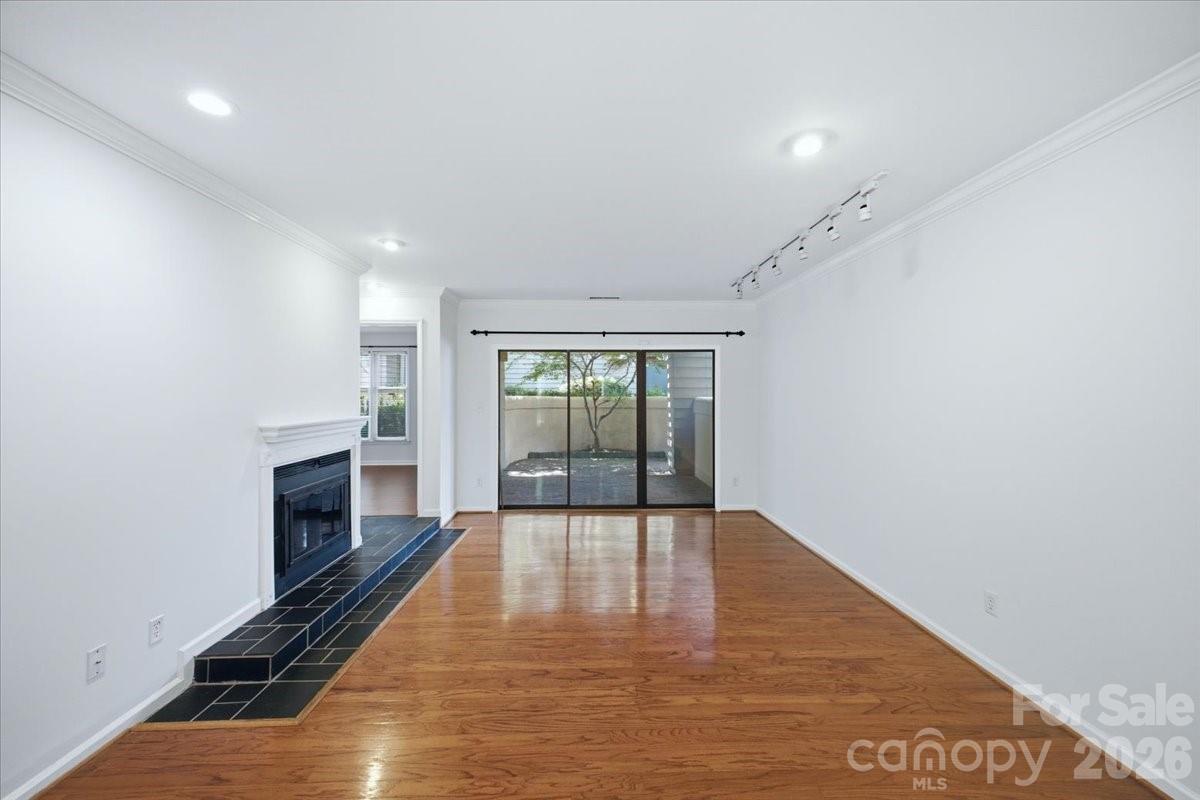 232 Queens Road #37 — Charlotte