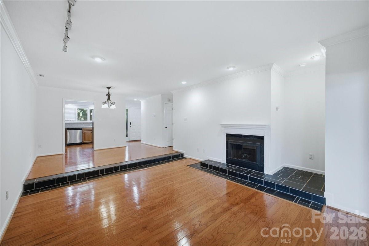 232 Queens Road #37 — Charlotte