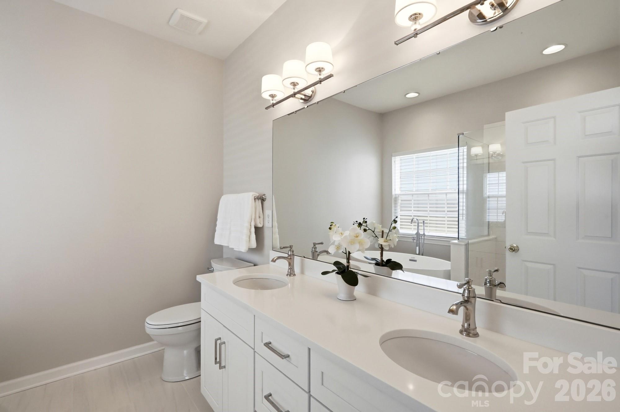 2117 Lord Proprietor Lane — Waxhaw