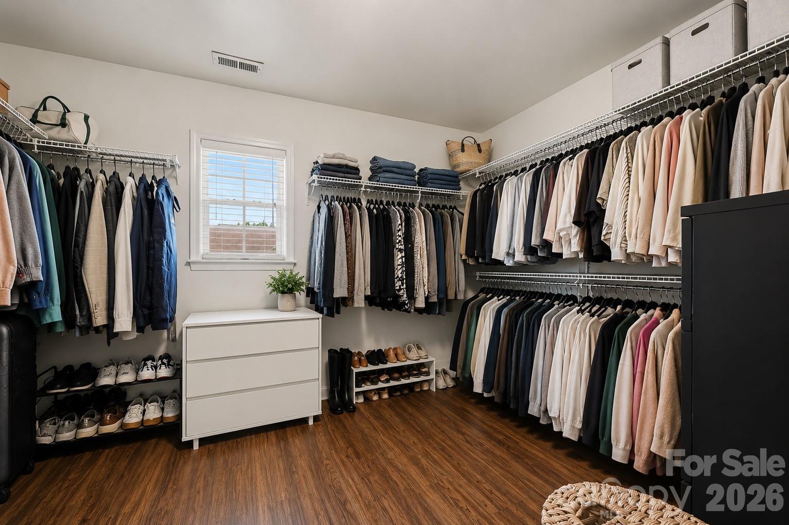 8915 Oransay Way — Charlotte