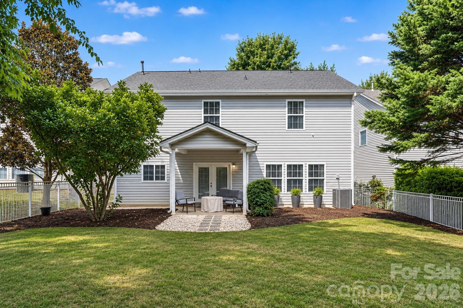 8915 Oransay Way — Charlotte