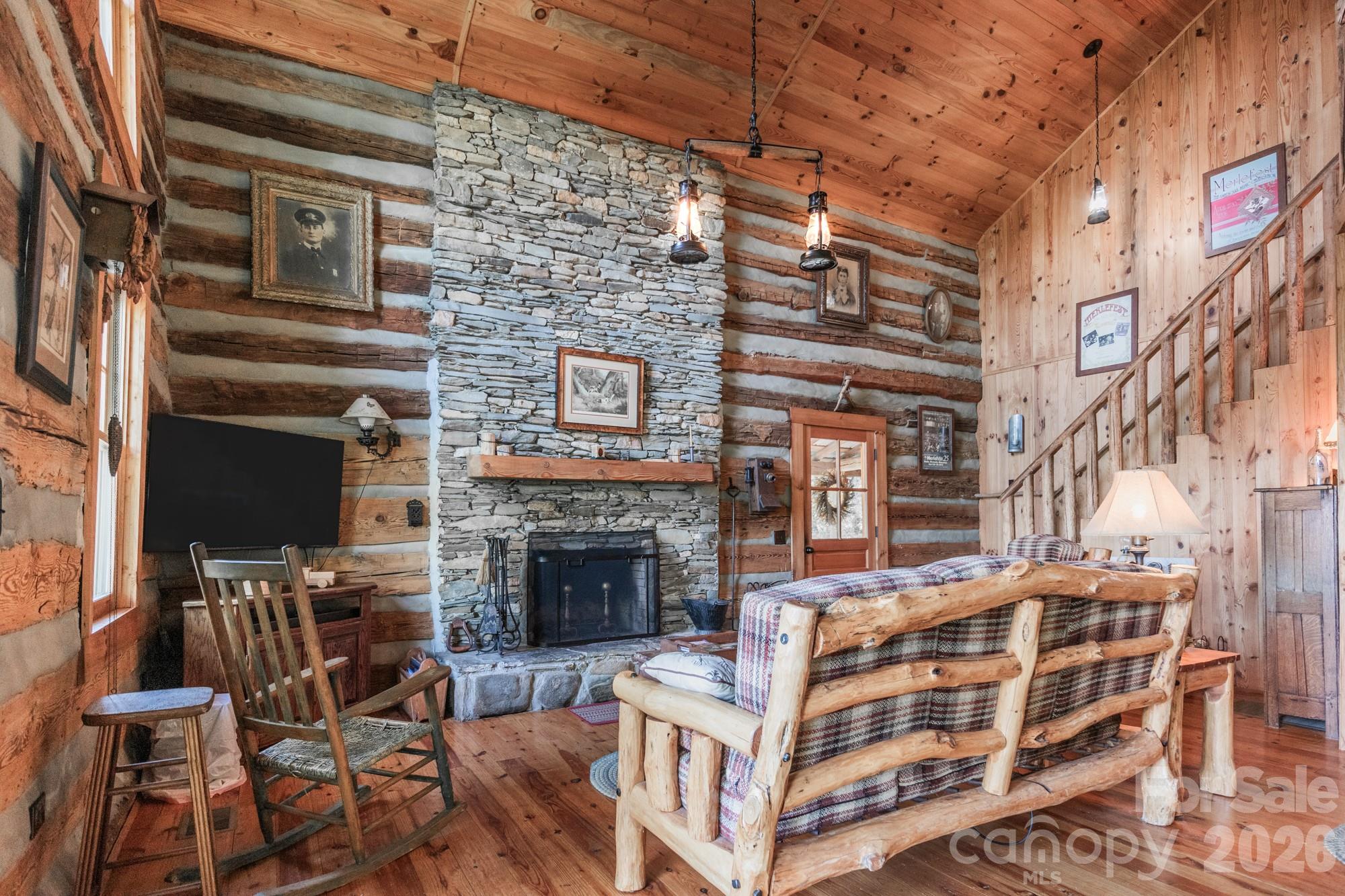 1639 Mountain Vista Drive — McGrady