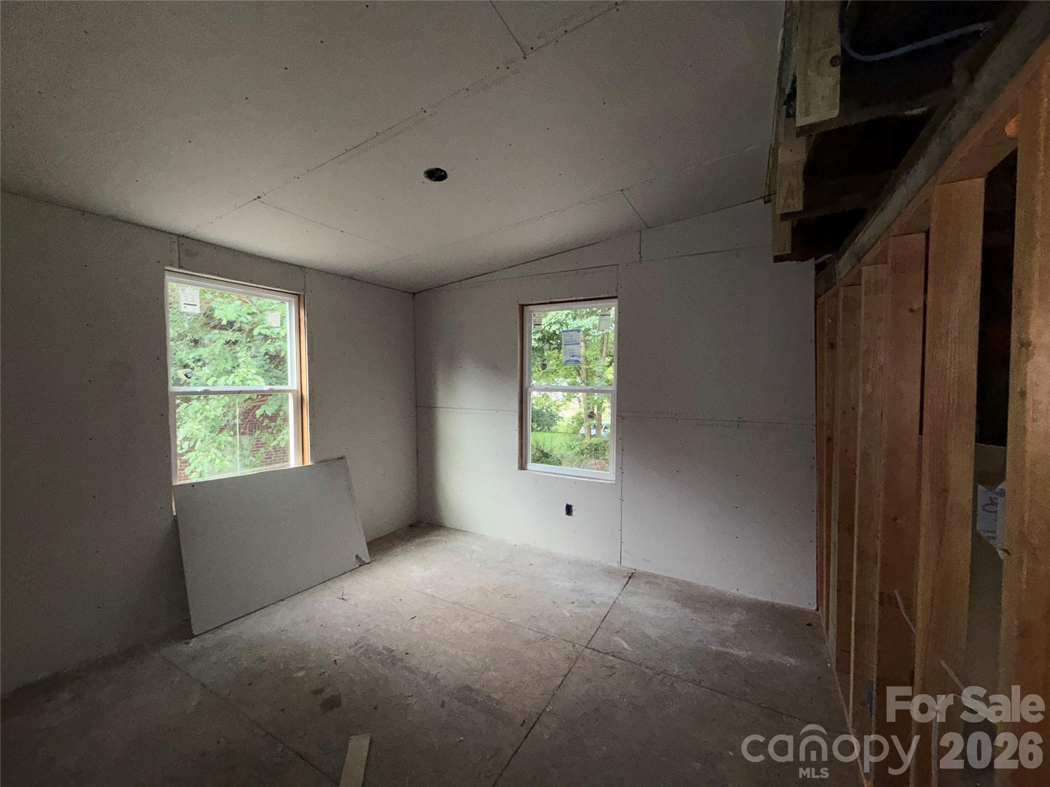 305 W Harrison Street — Salisbury