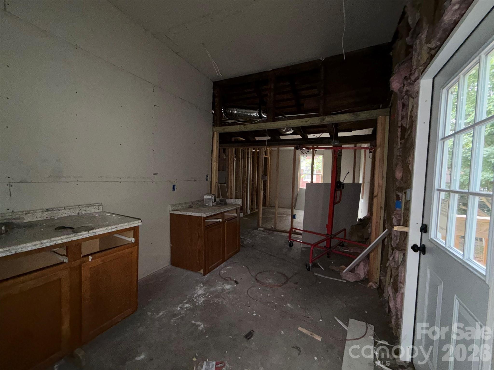 305 W Harrison Street — Salisbury
