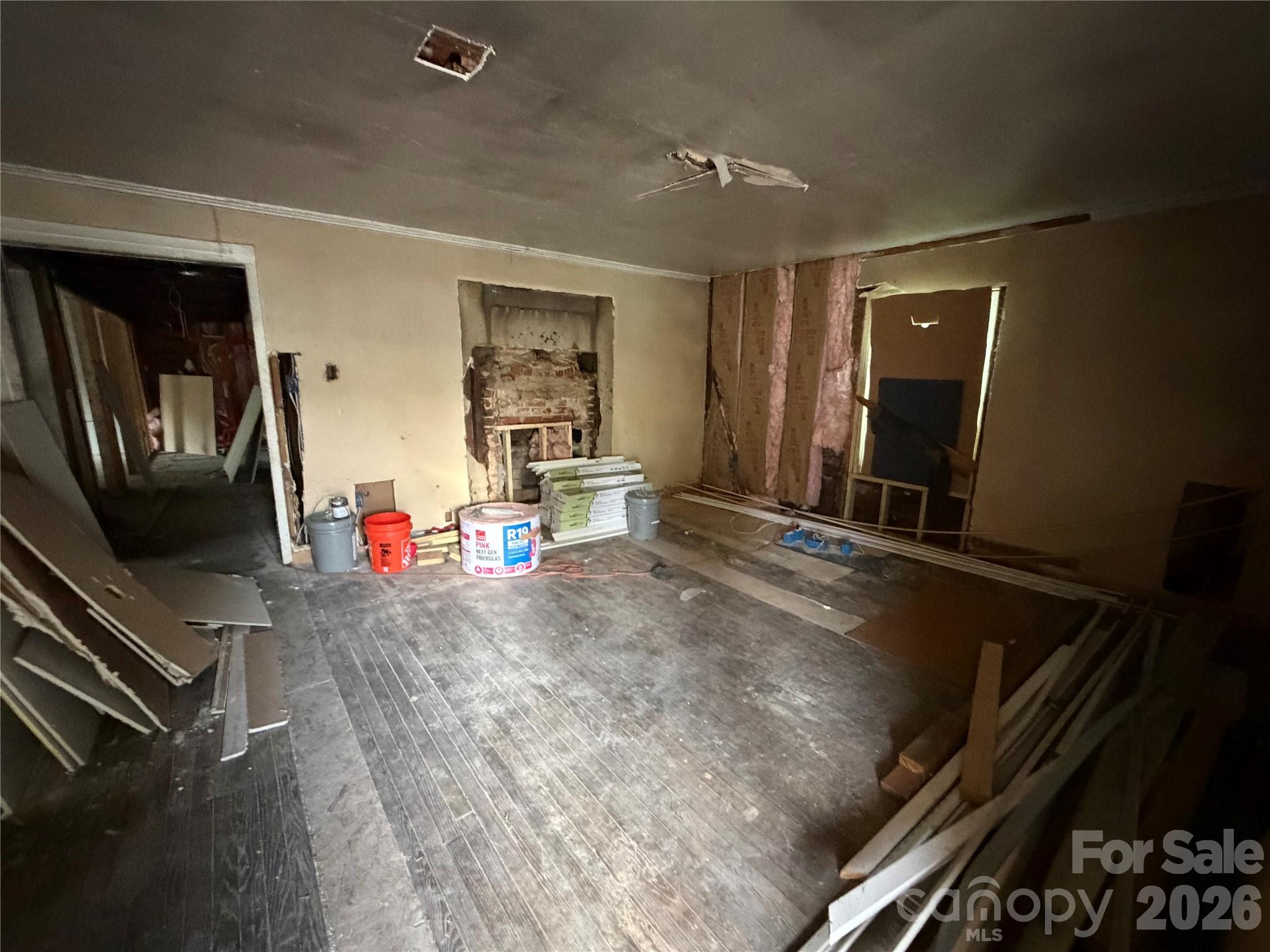 305 W Harrison Street — Salisbury