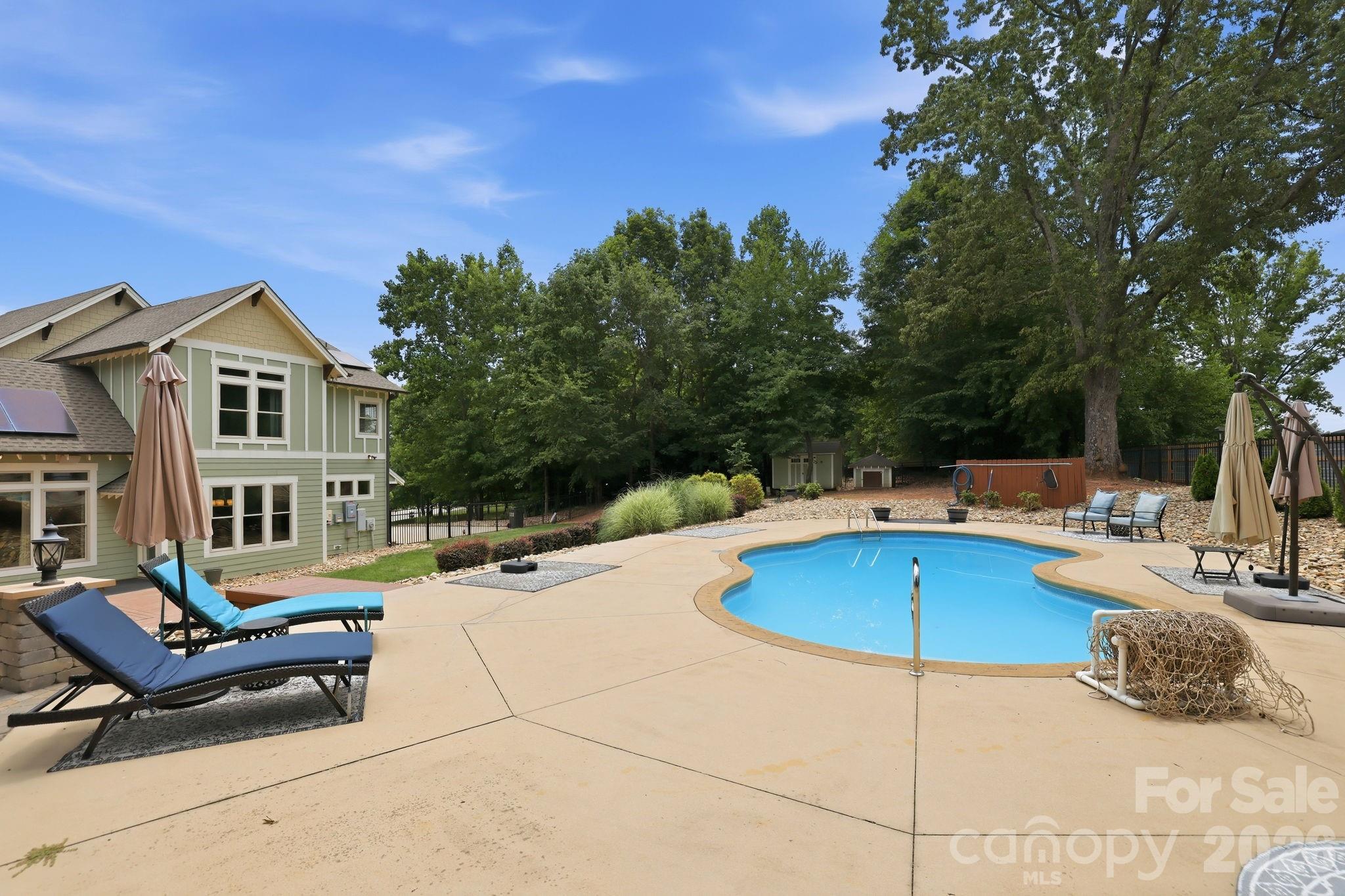 1104 Sawtooth Oak Lane — Belmont