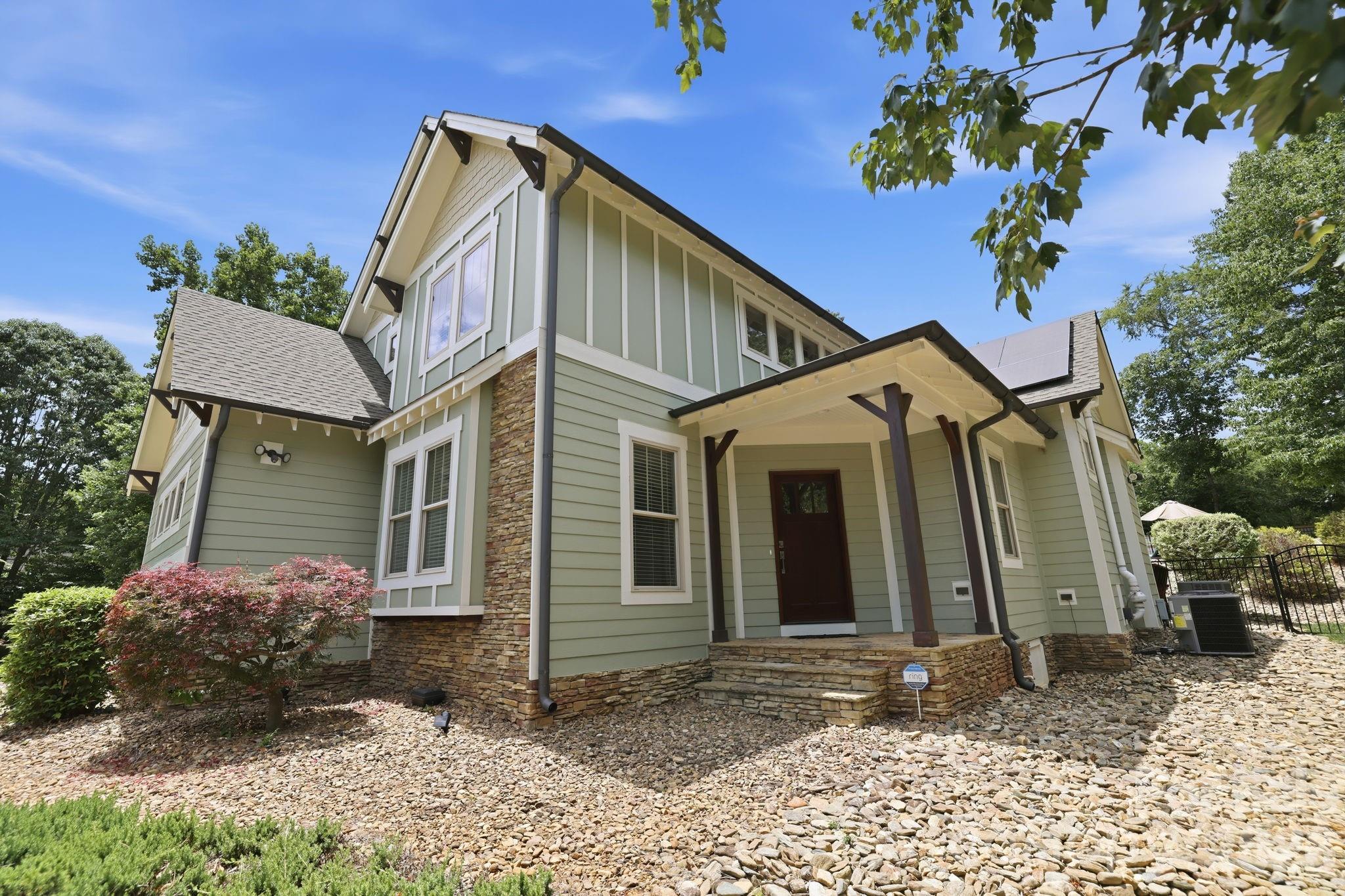 1104 Sawtooth Oak Lane — Belmont