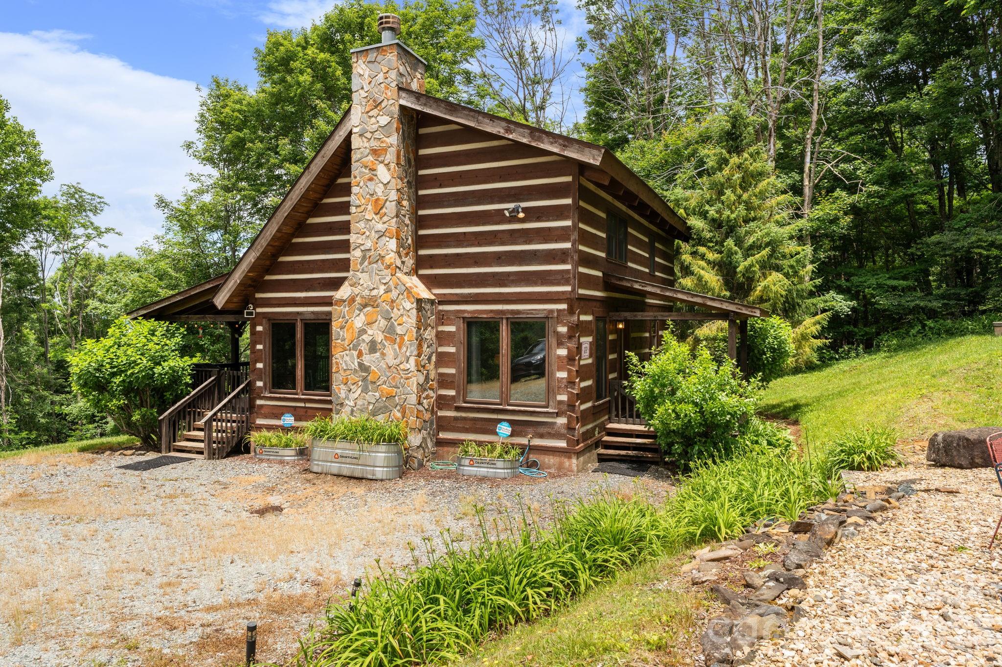 122 Cedar Cove Lane — Zionville