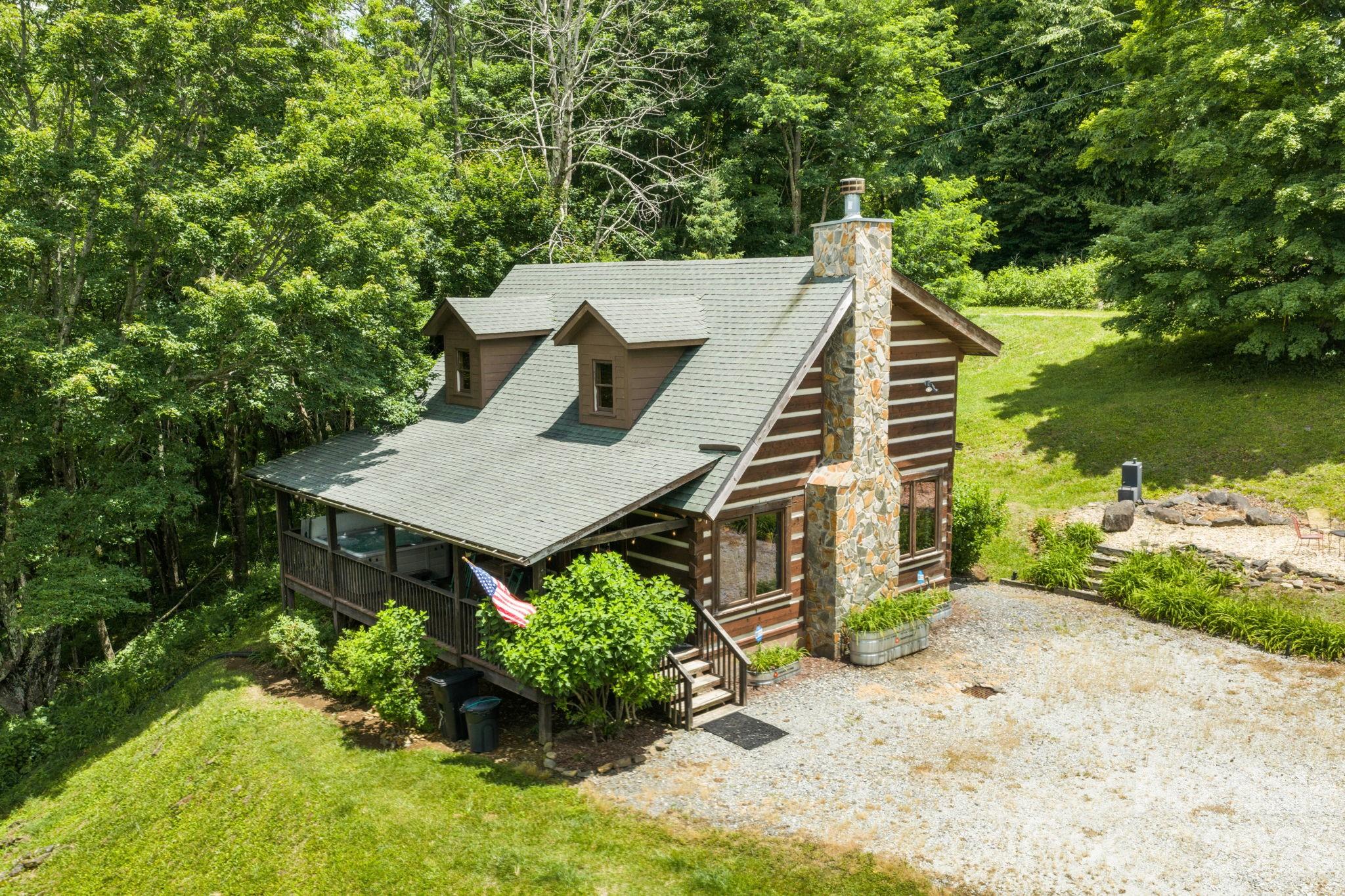 122 Cedar Cove Lane — Zionville