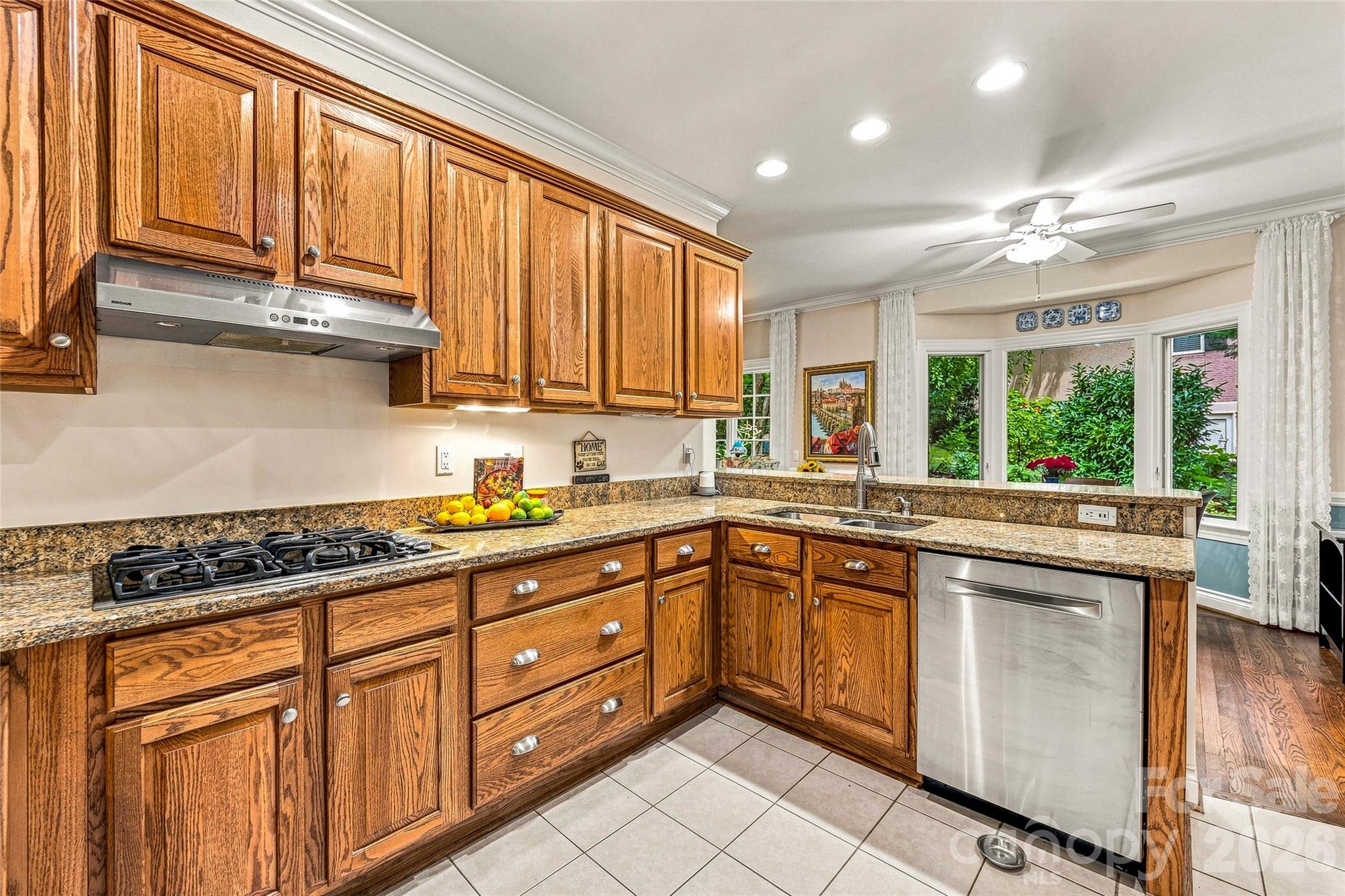11 Tiverton Lane — Asheville