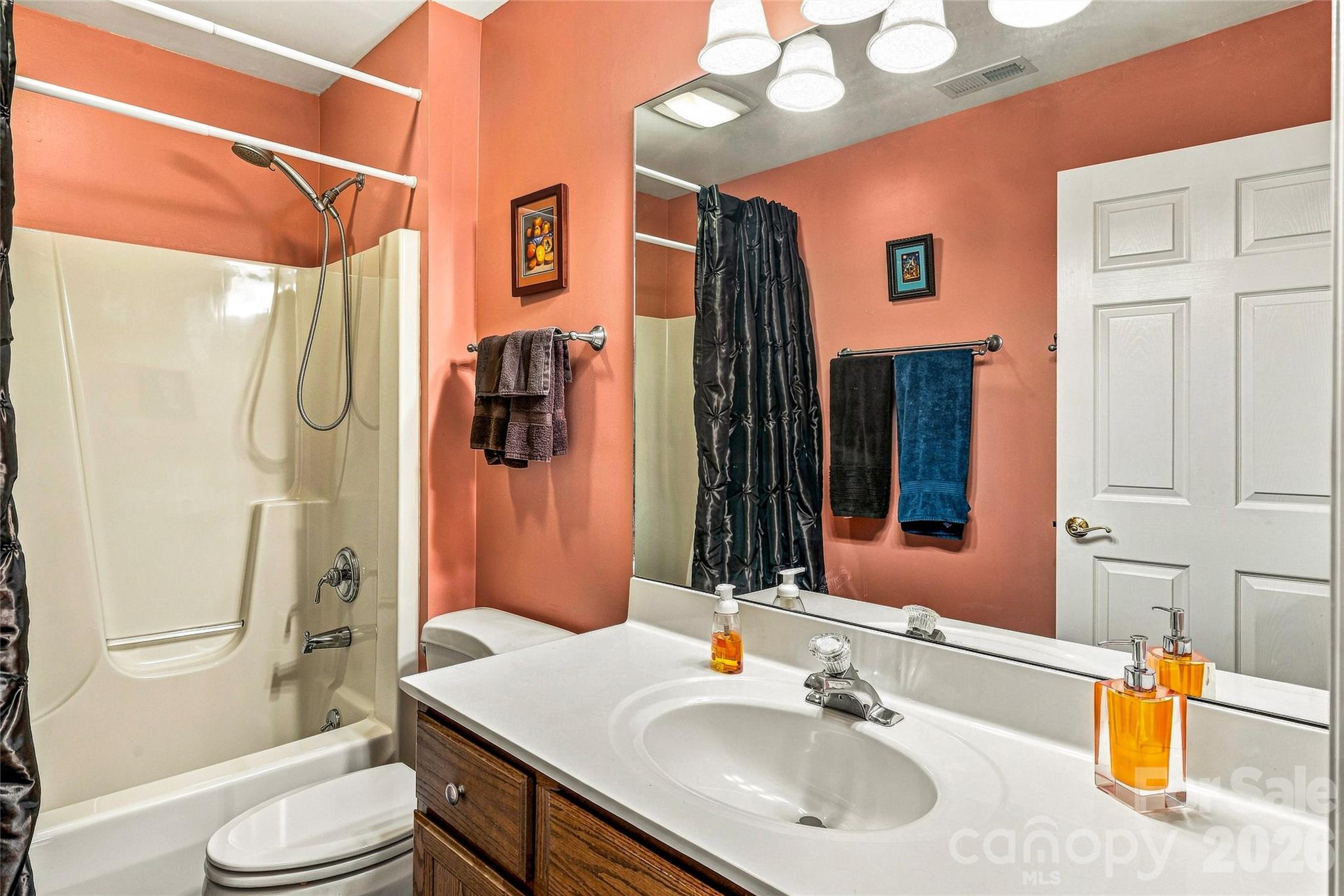 11 Tiverton Lane — Asheville