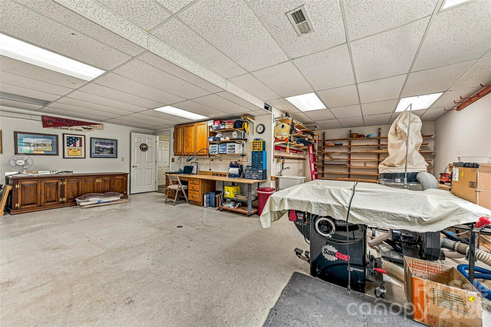 11 Tiverton Lane — Asheville