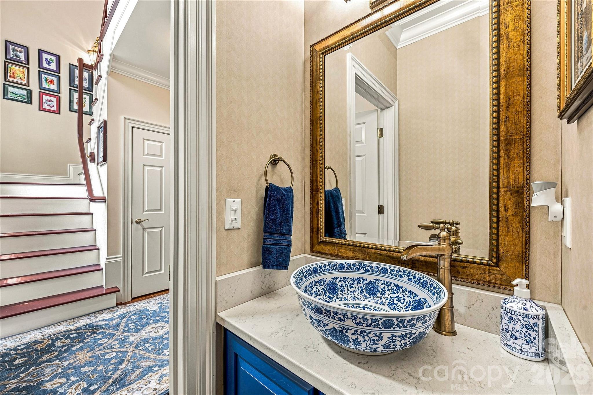 11 Tiverton Lane — Asheville