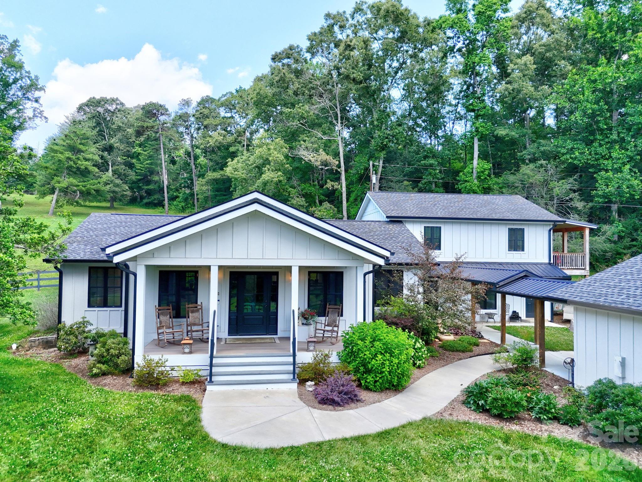 23 Lindsey Loop Road — Fletcher
