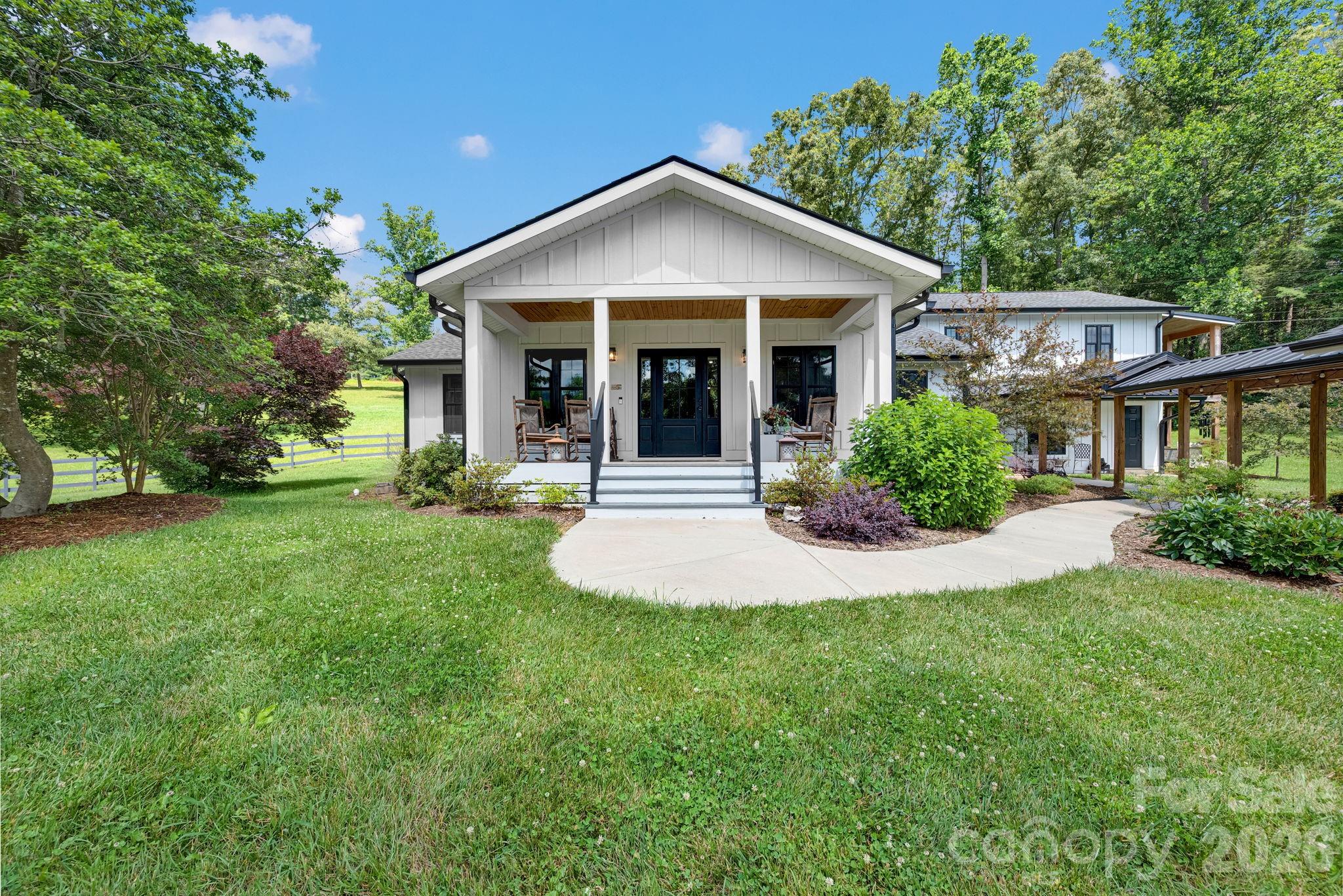 23 Lindsey Loop Road — Fletcher