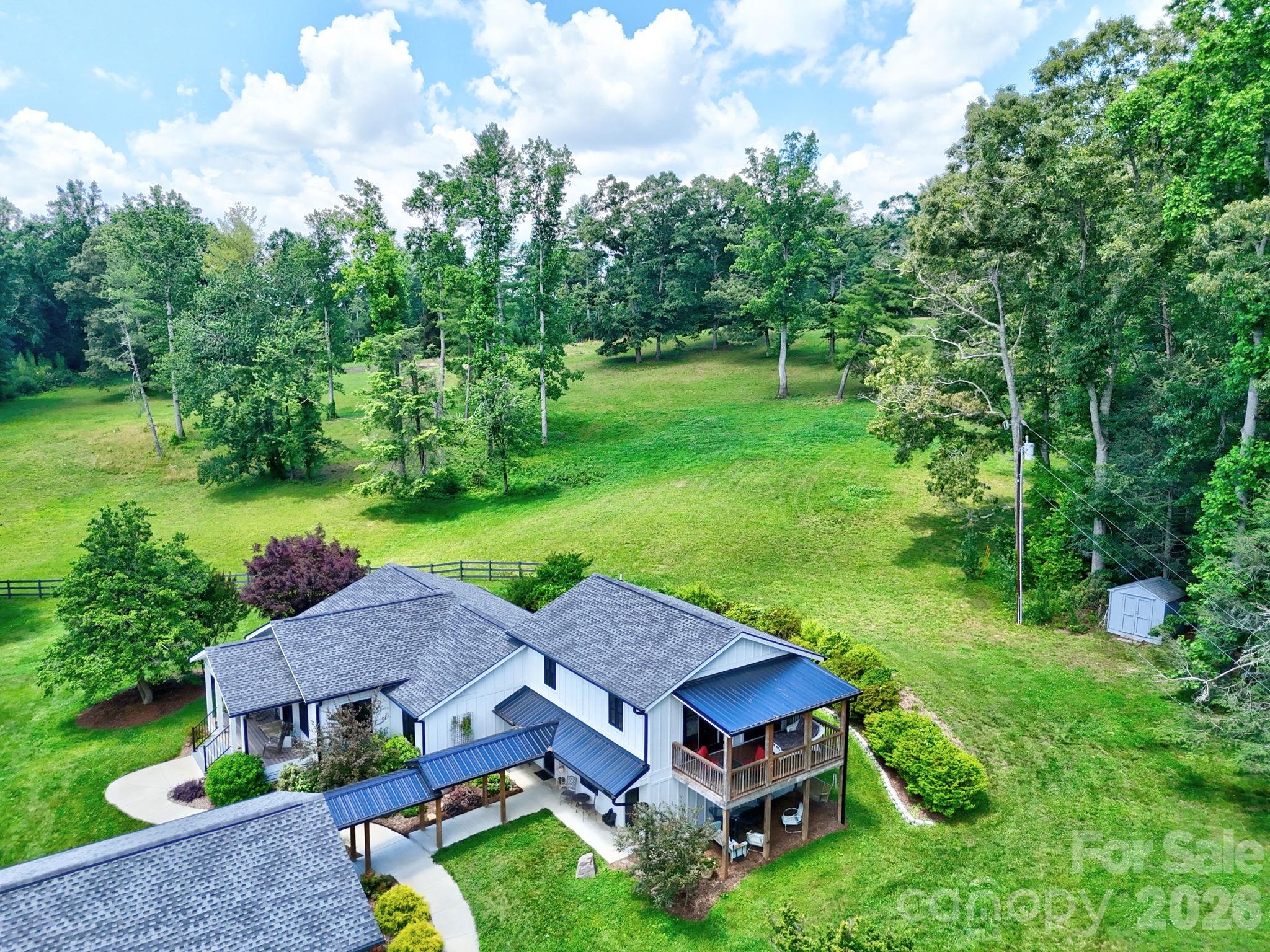 23 Lindsey Loop Road — Fletcher