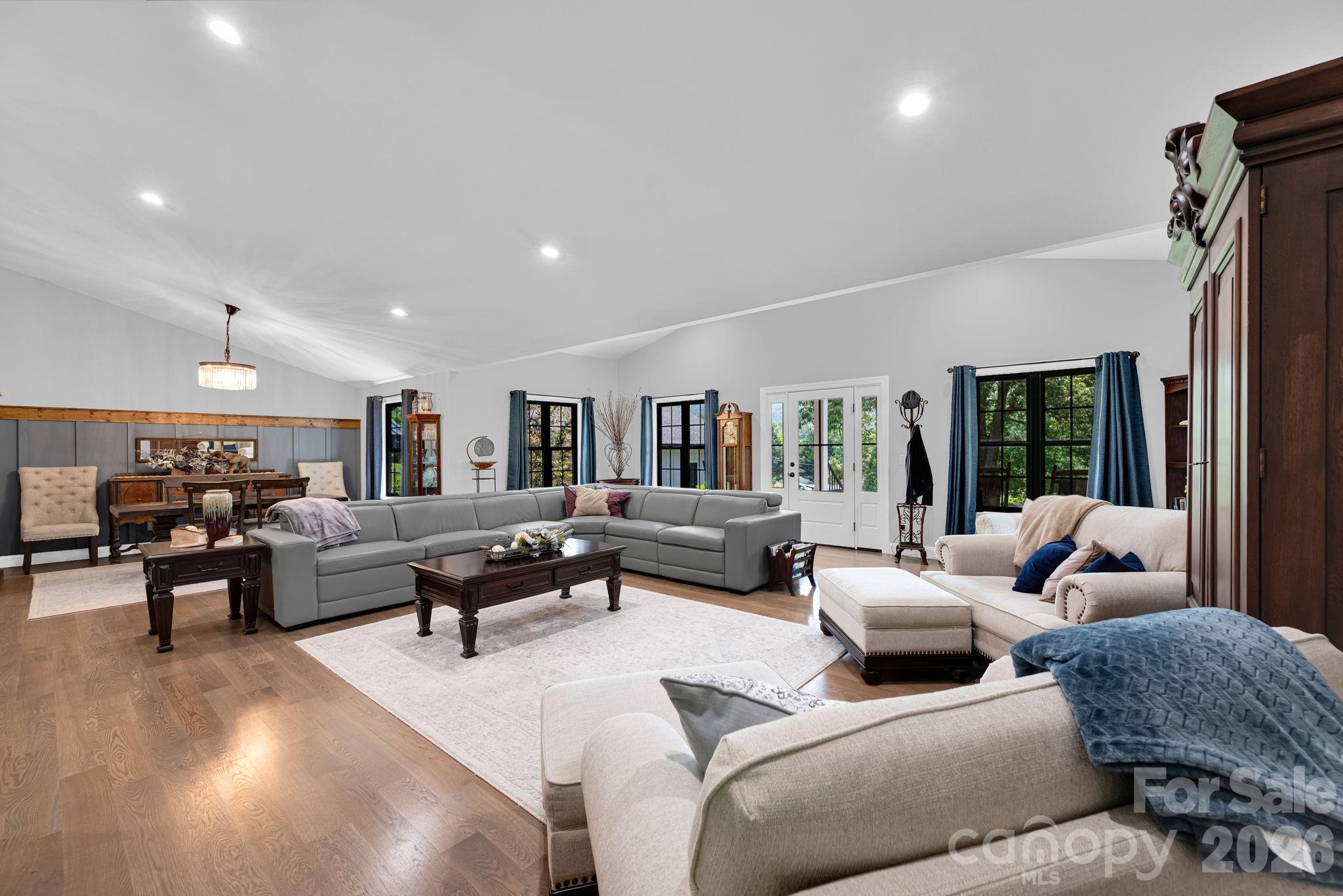 23 Lindsey Loop Road — Fletcher