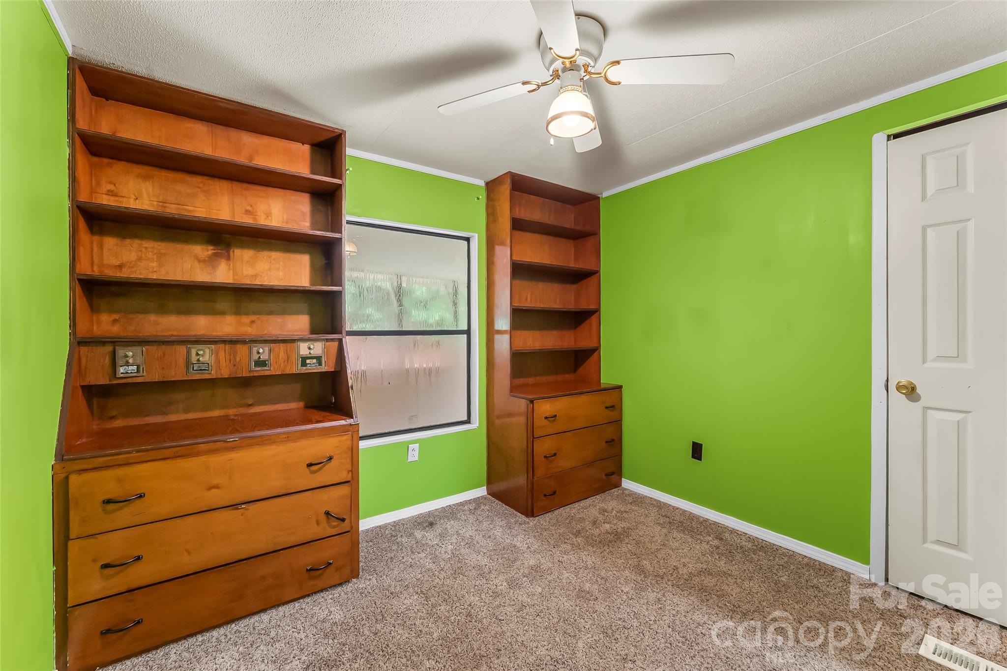 72 Paradise Lane — Old Fort
