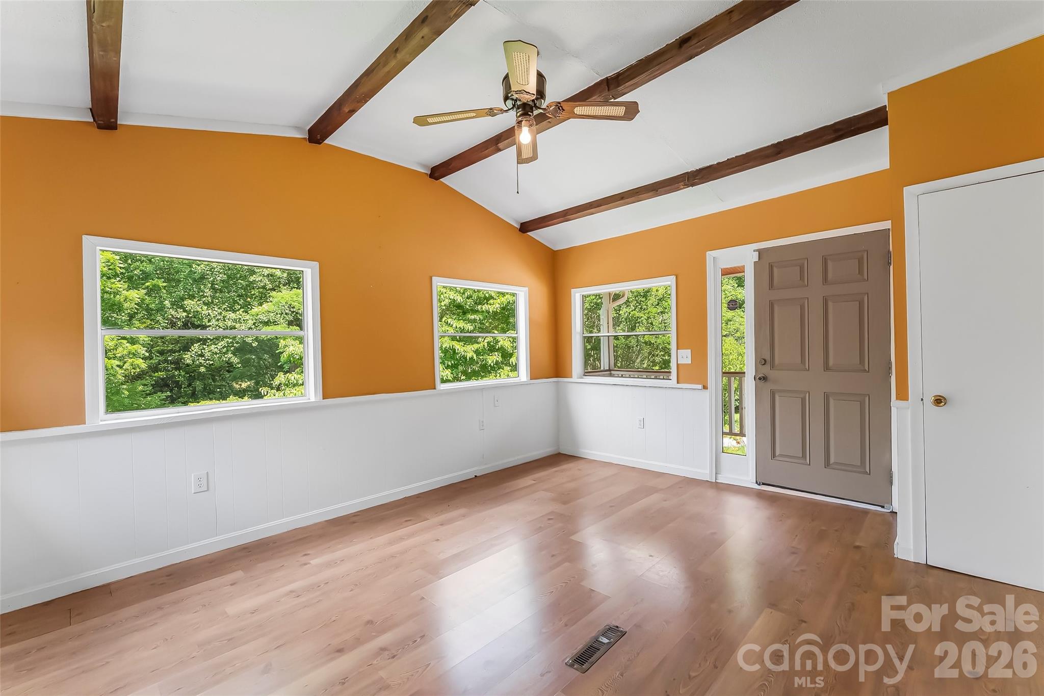 72 Paradise Lane — Old Fort