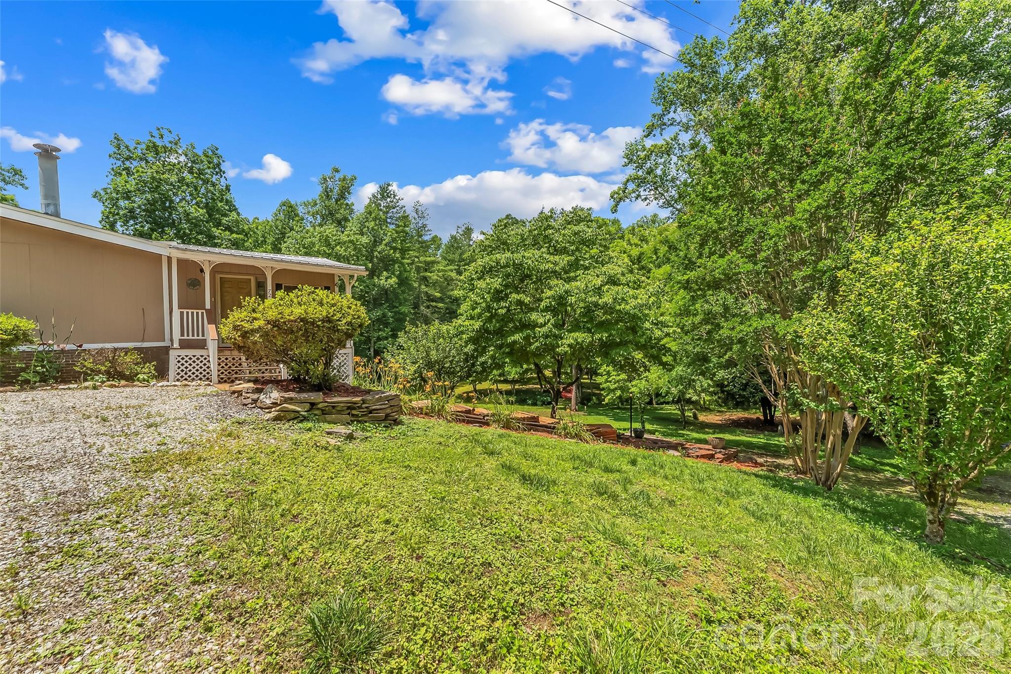 72 Paradise Lane — Old Fort