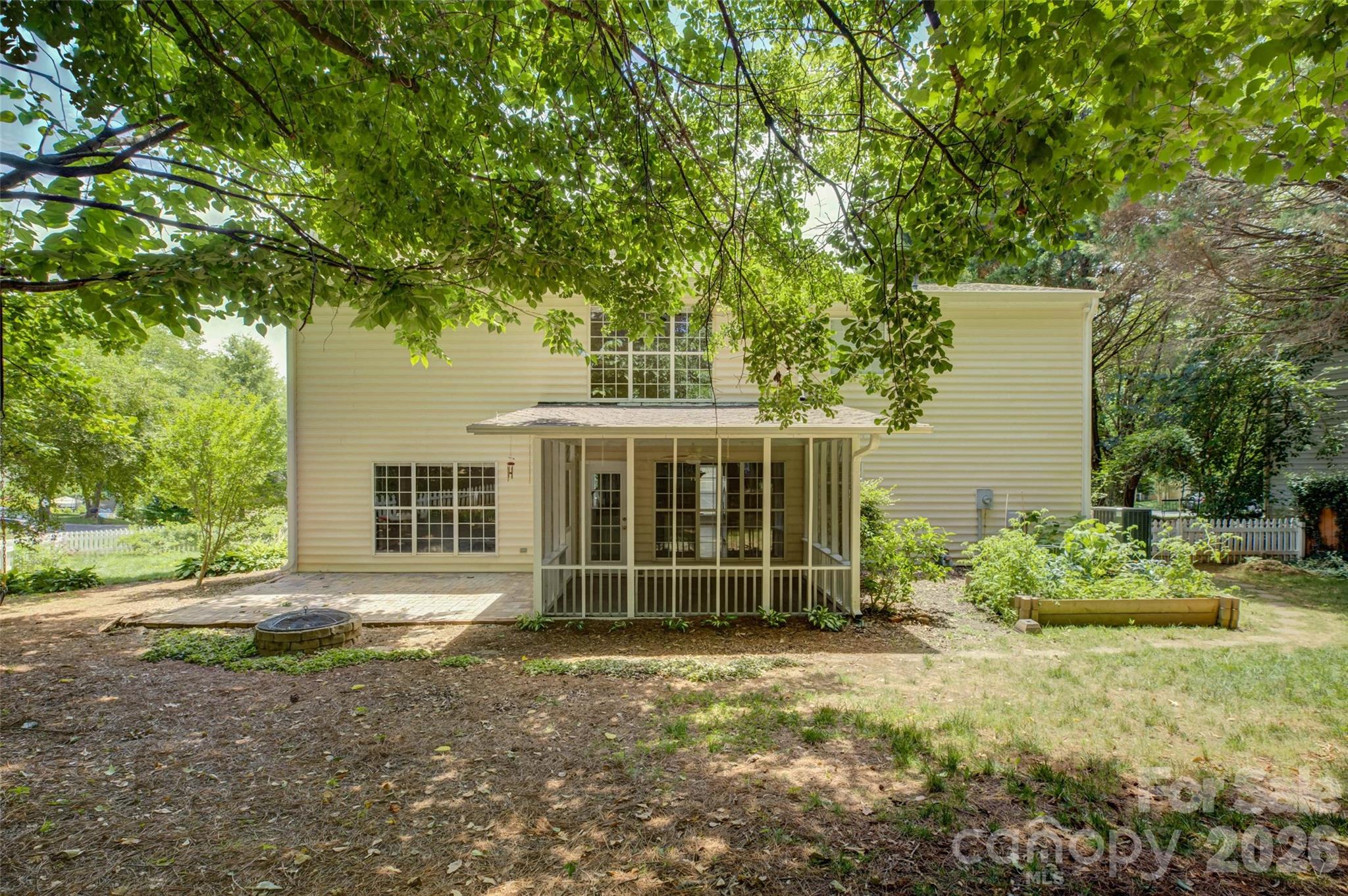 118 Creekside Drive — Fort Mill