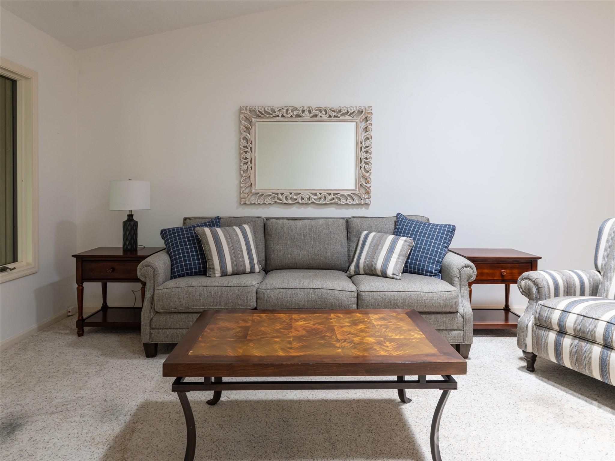 112 Live Oak Lane — Hendersonville